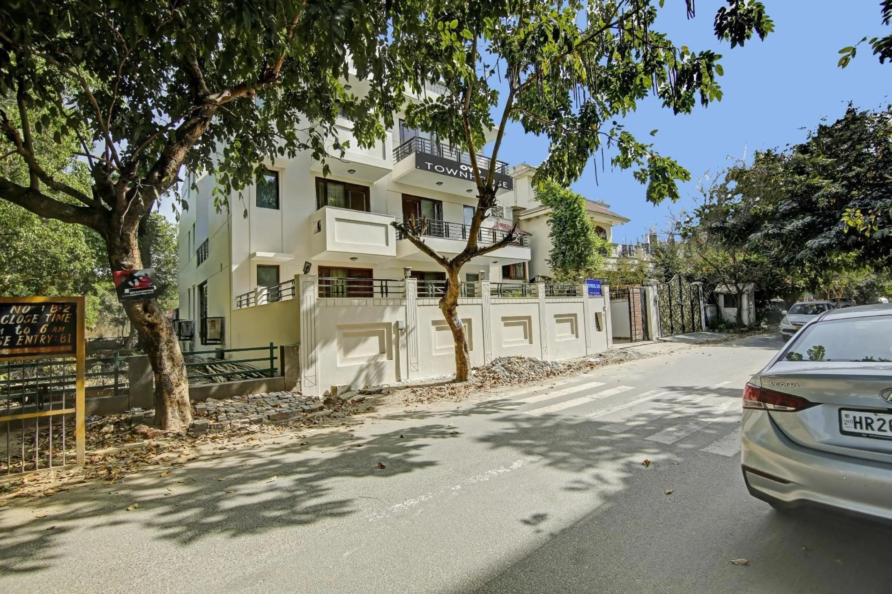 Facade/entrance in Collection O Imperial Oak Near Leisure Valley Park