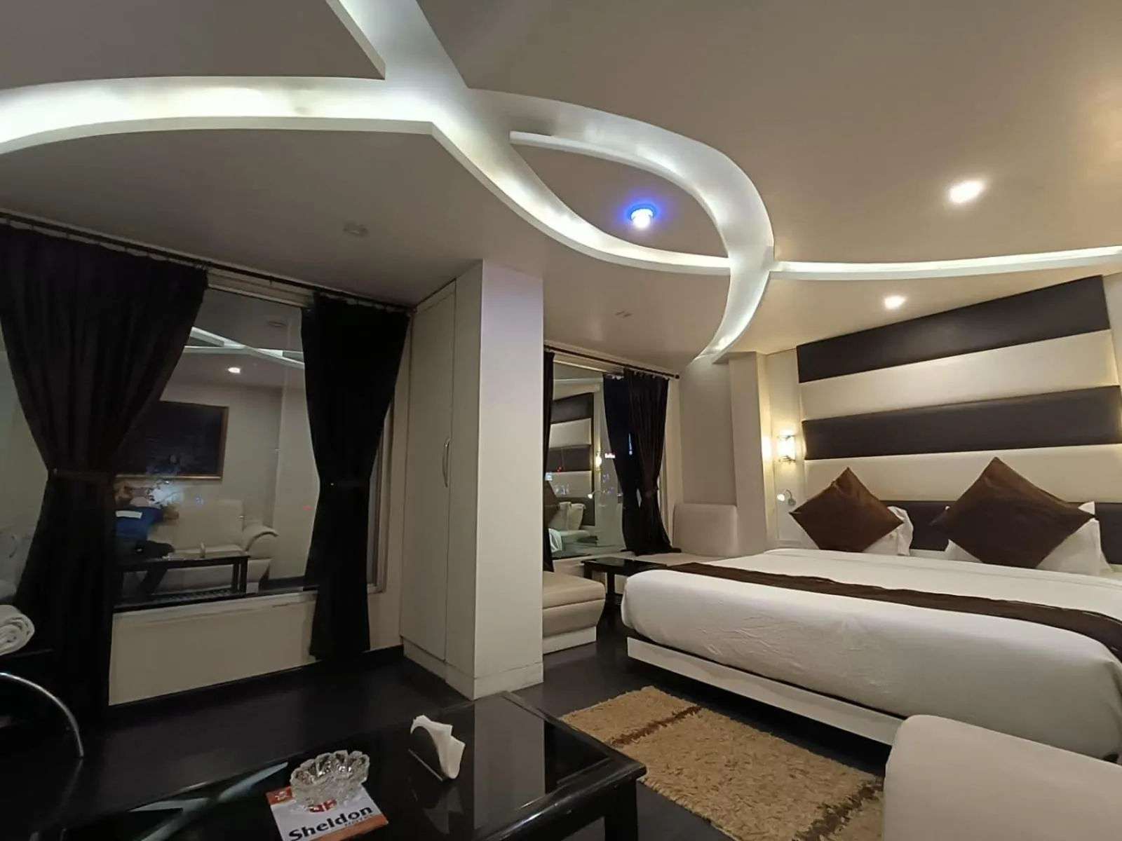 Bed in Sheldon Hotel