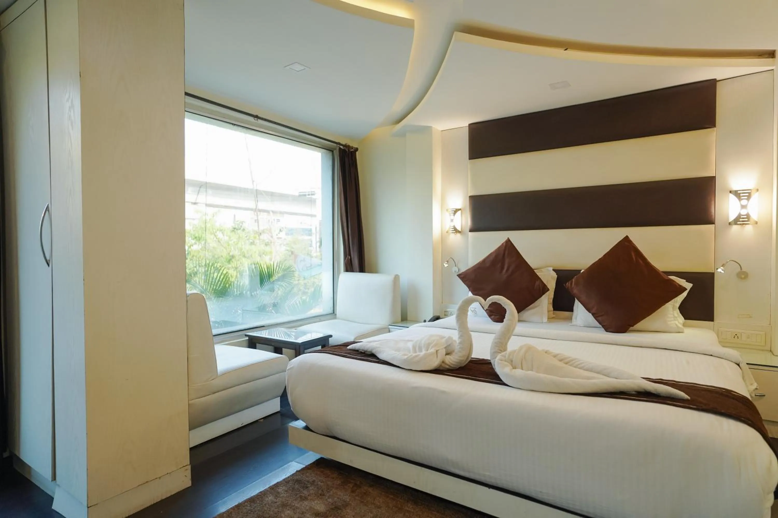 Bed in Sheldon Hotel