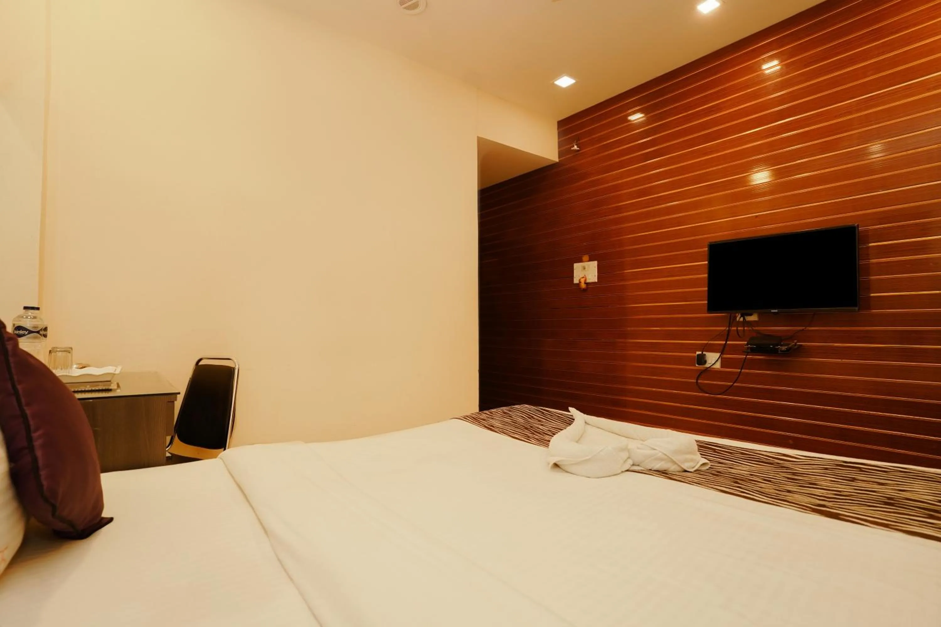 Bed in Sheldon Hotel