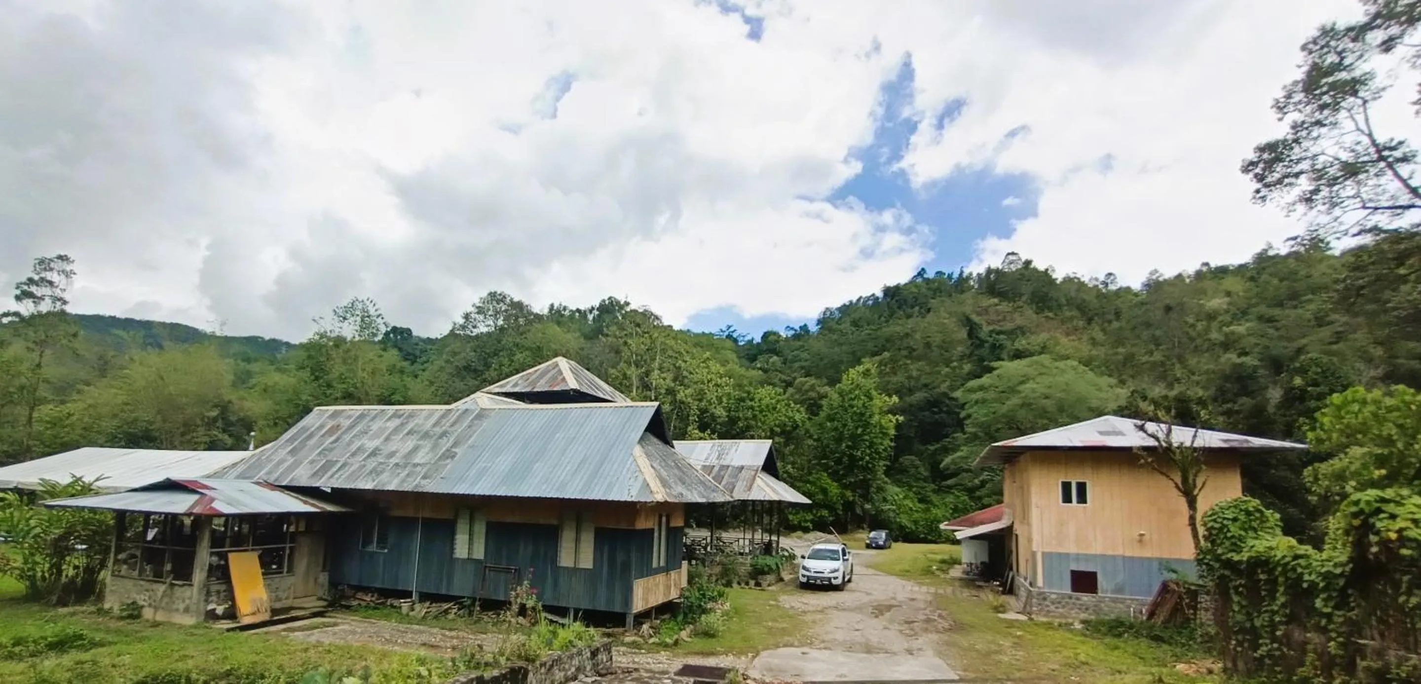 Hotel O Flinstone Lodge