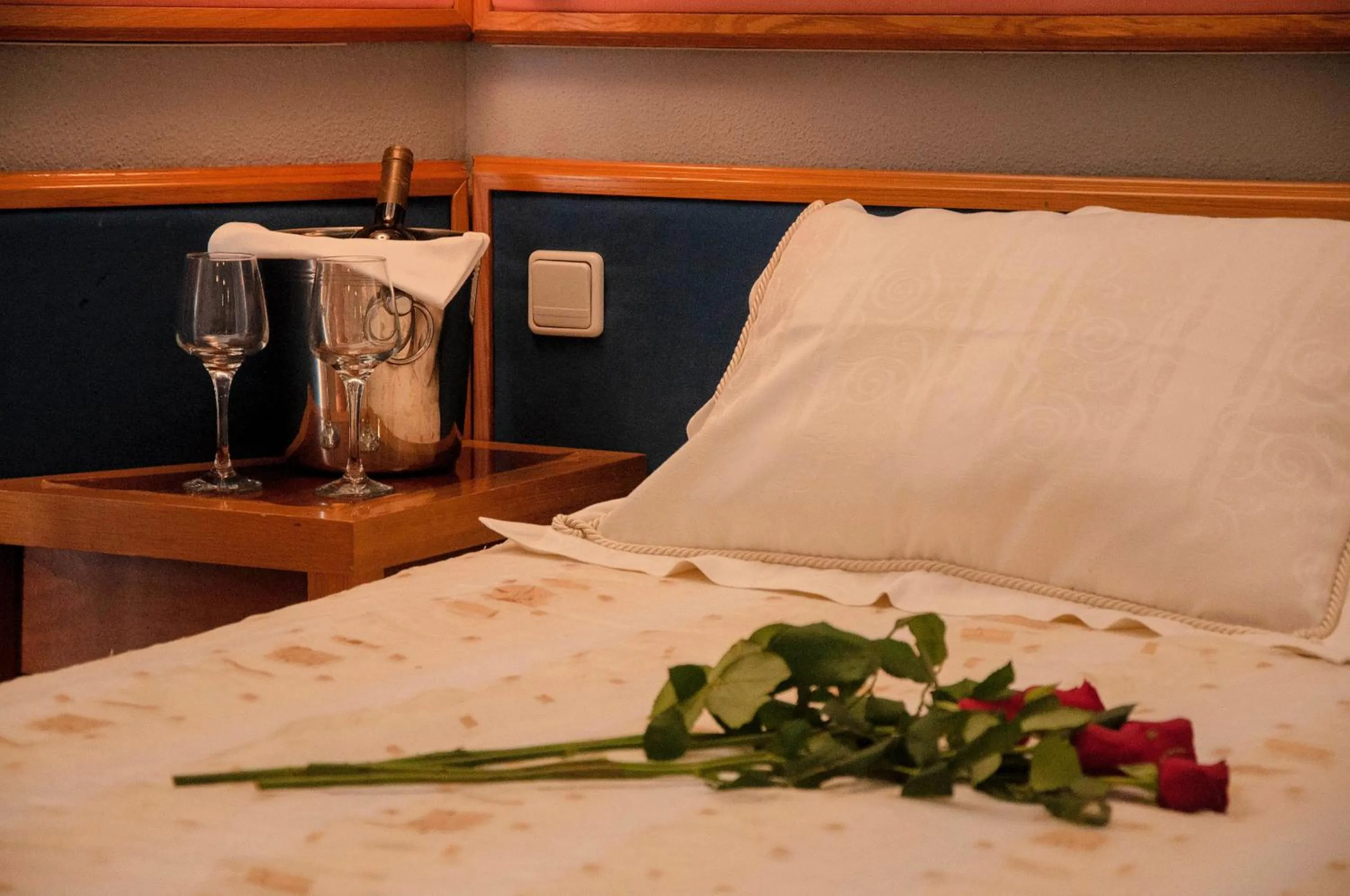 Bedroom, Bed in Hotel Samaras