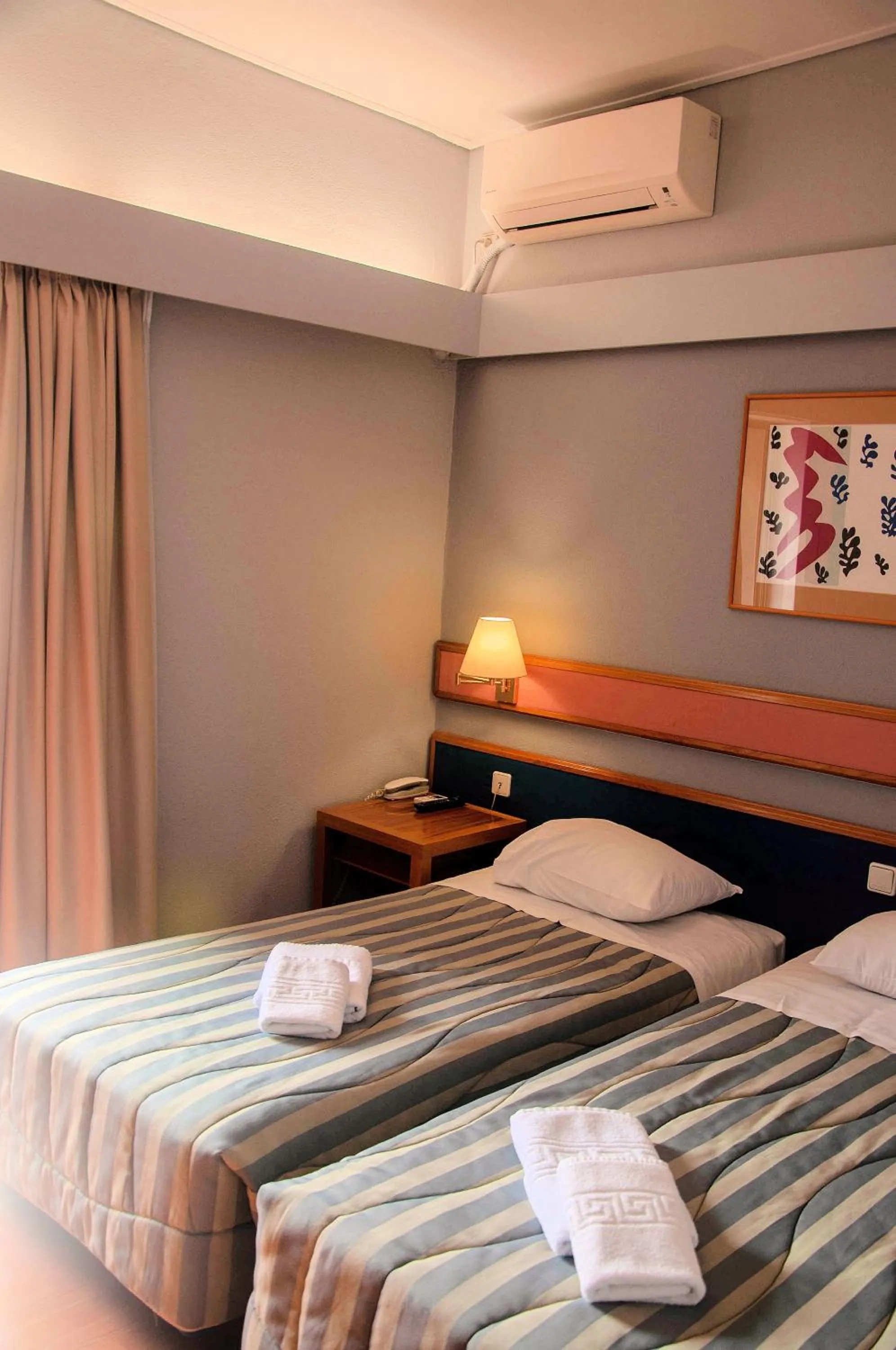 Photo of the whole room, Bed in Hotel Samaras