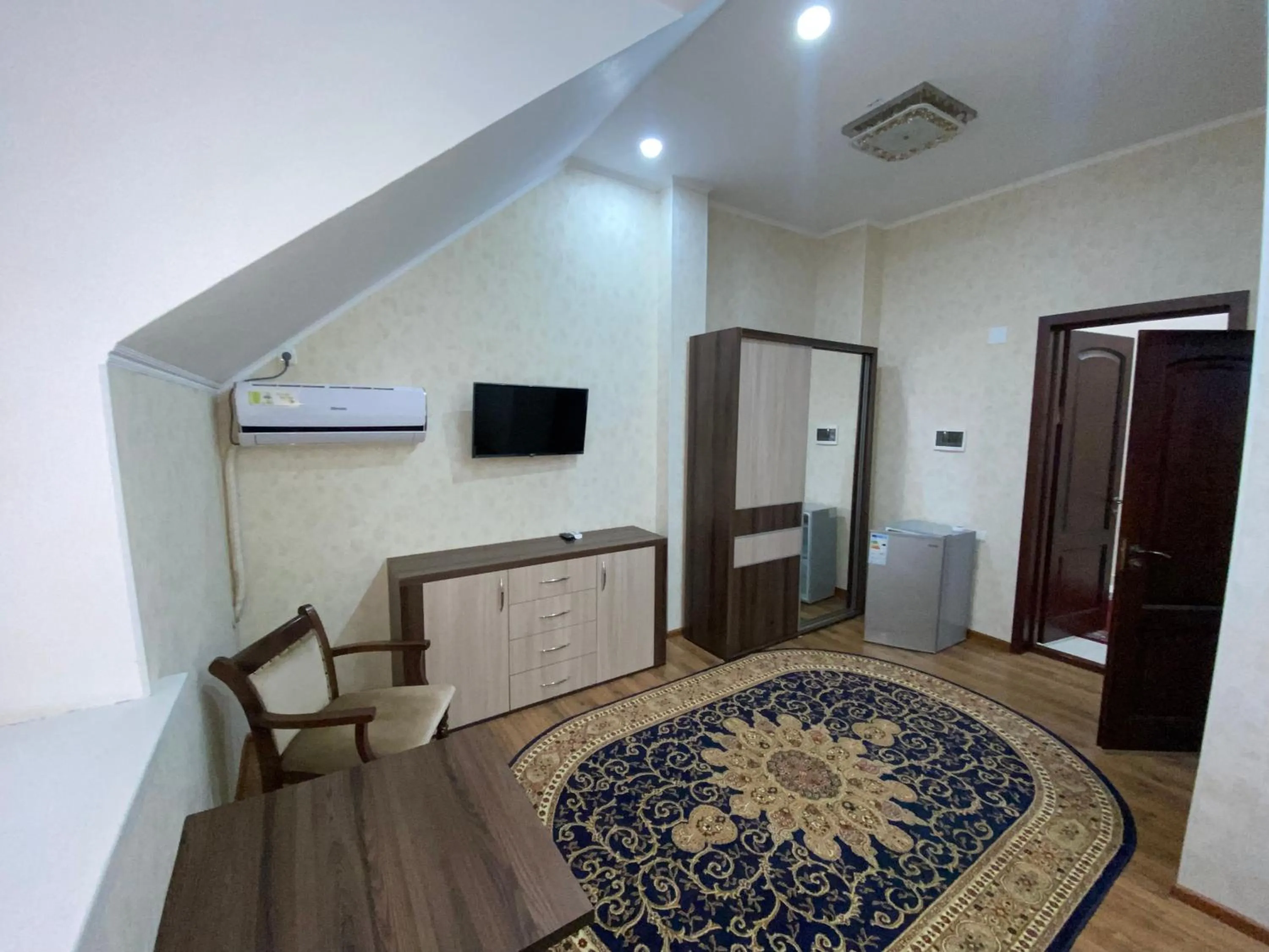 Photo of the whole room, Bed in Bahri Tojik Resort & Spa