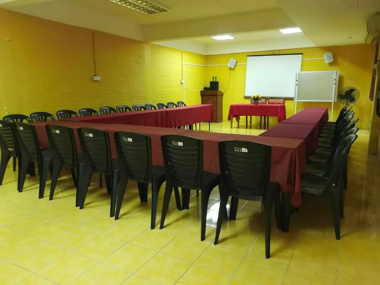 Meeting/conference room in KAMILA MOTEL TELUK SENANGIN