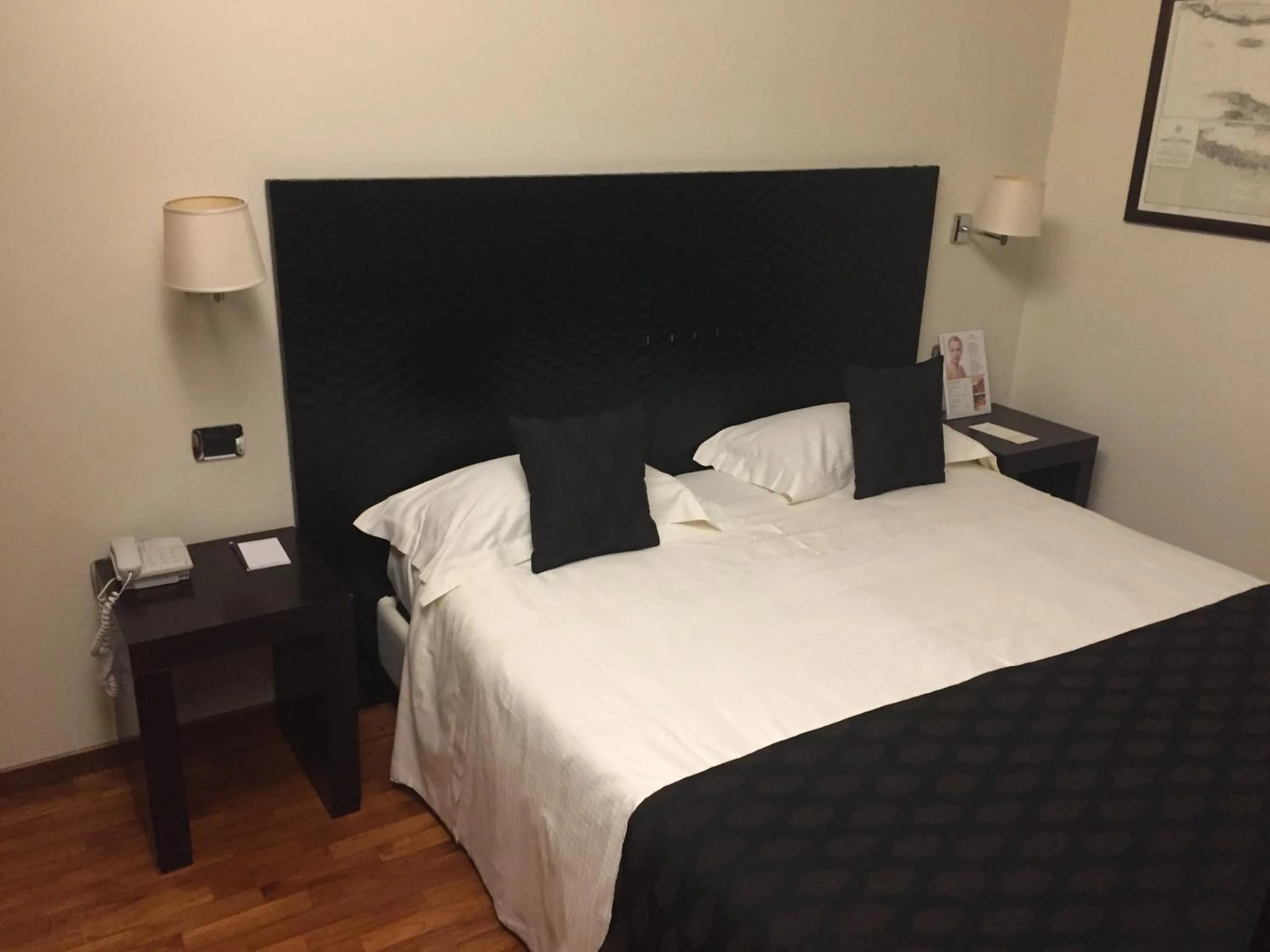 Photo of the whole room, Bed in Terrazza Marconi Hotel&Spamarine