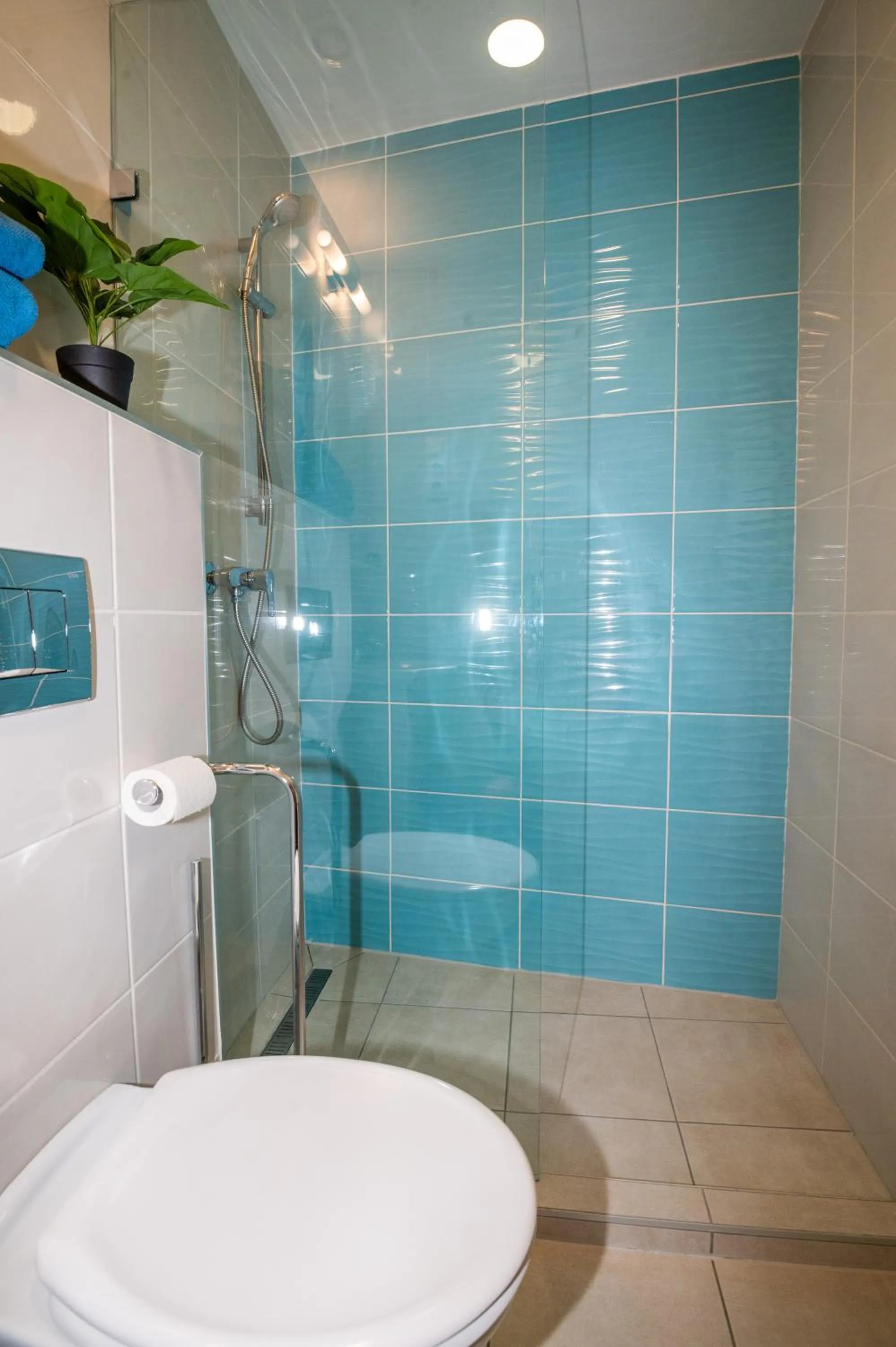 Bathroom in Palms Apartments Budapest