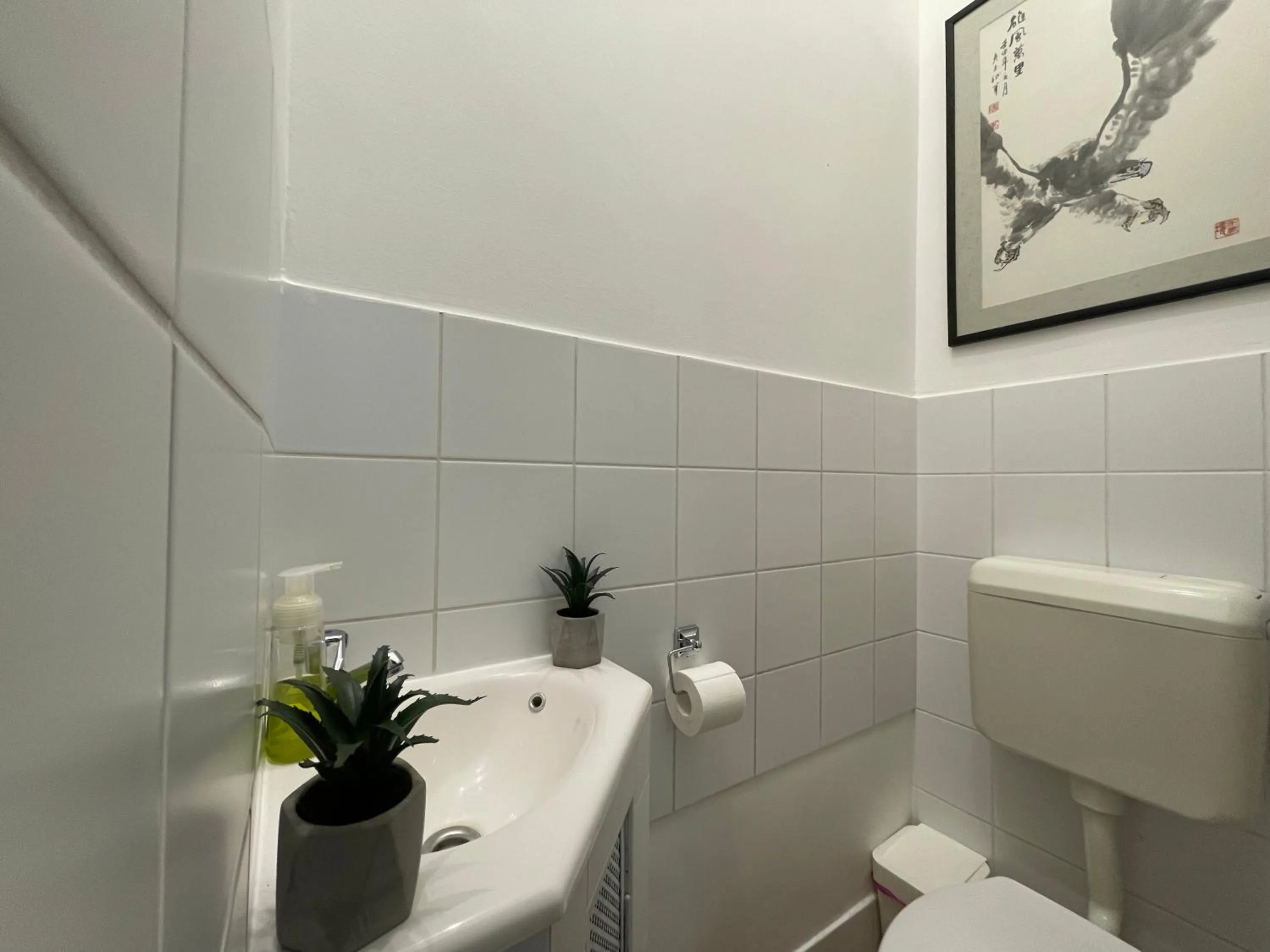 Toilet in Palms Apartments Budapest