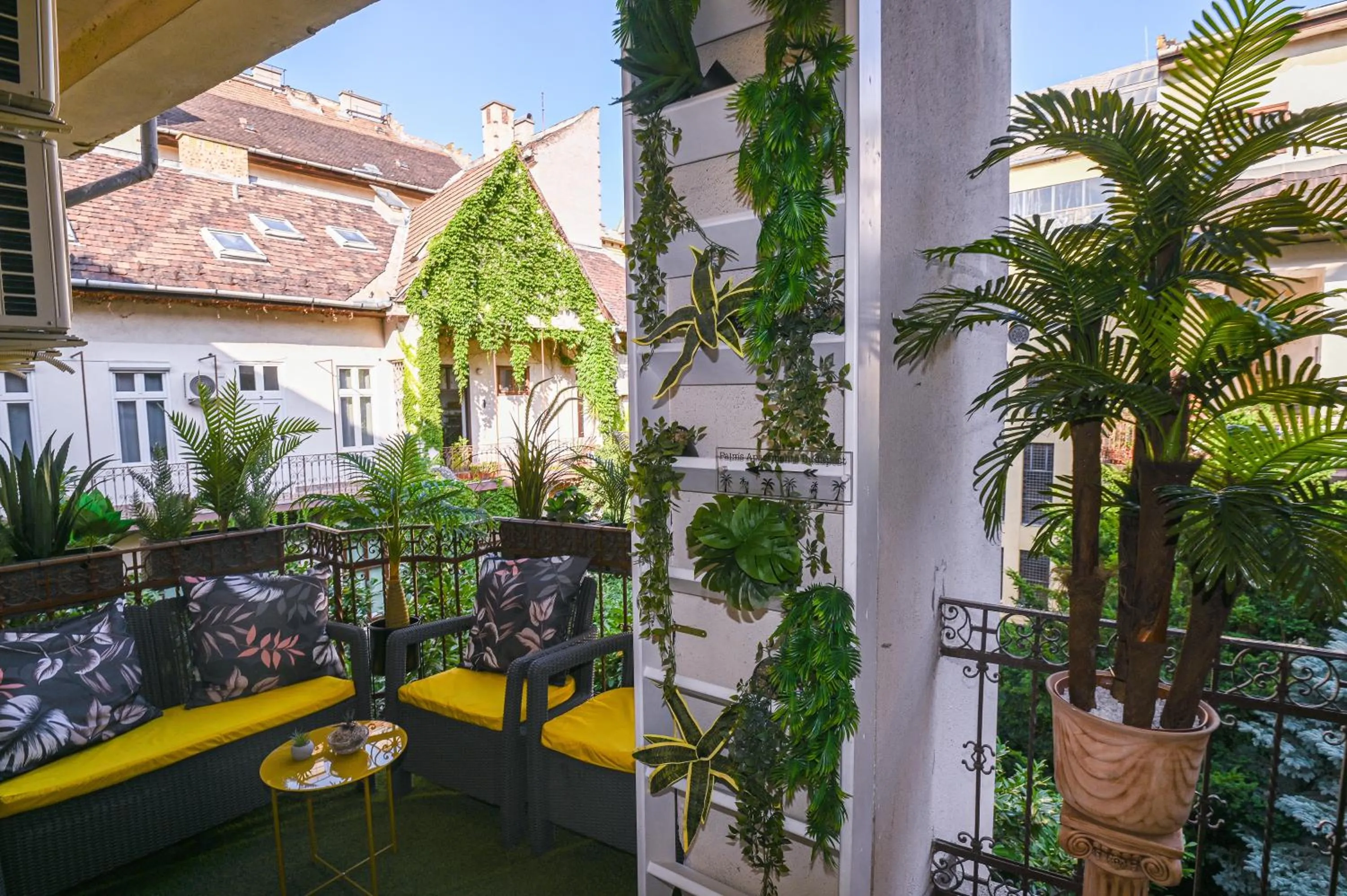 Garden in Palms Apartments Budapest