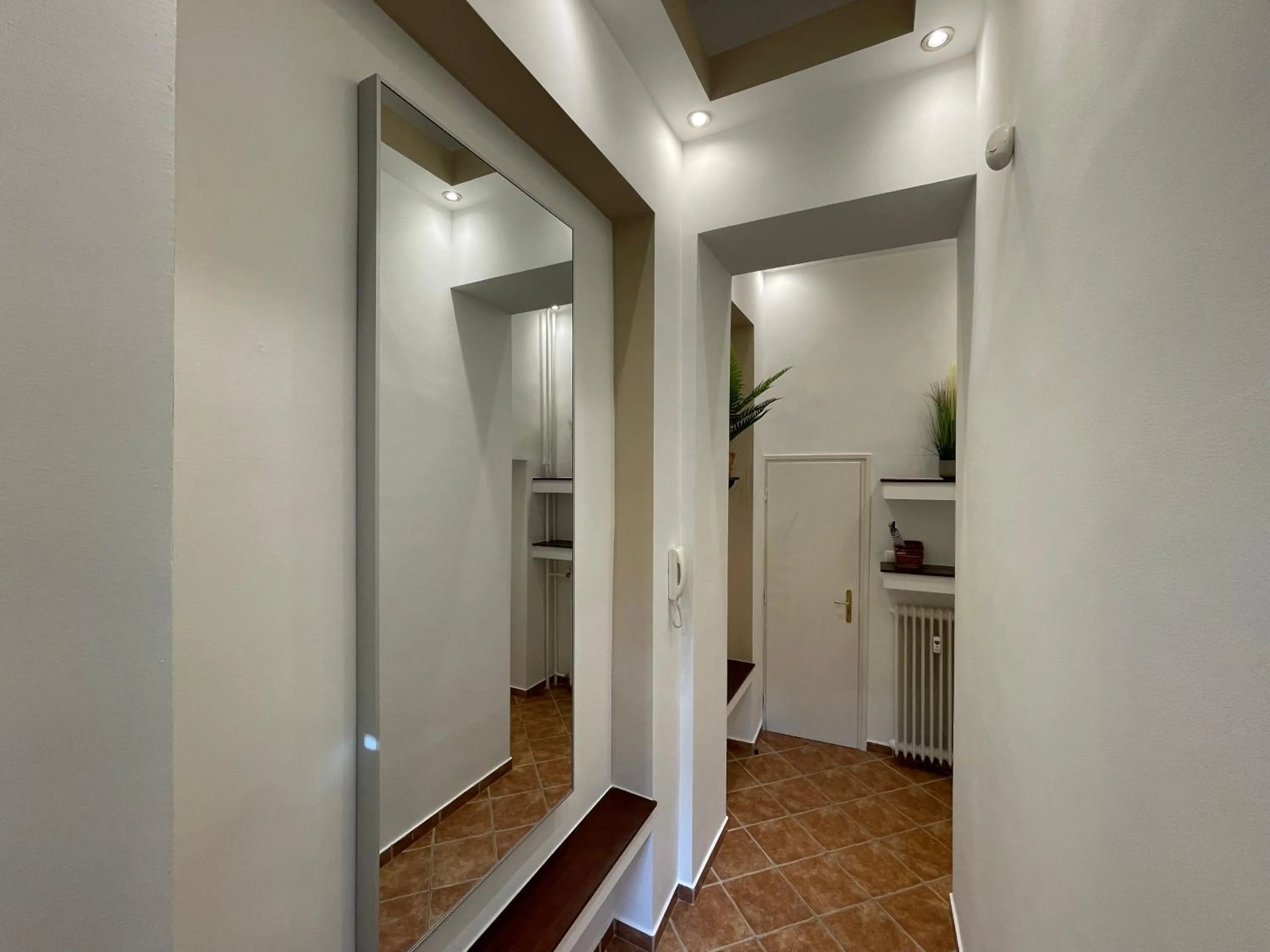 Decorative detail in Palms Apartments Budapest