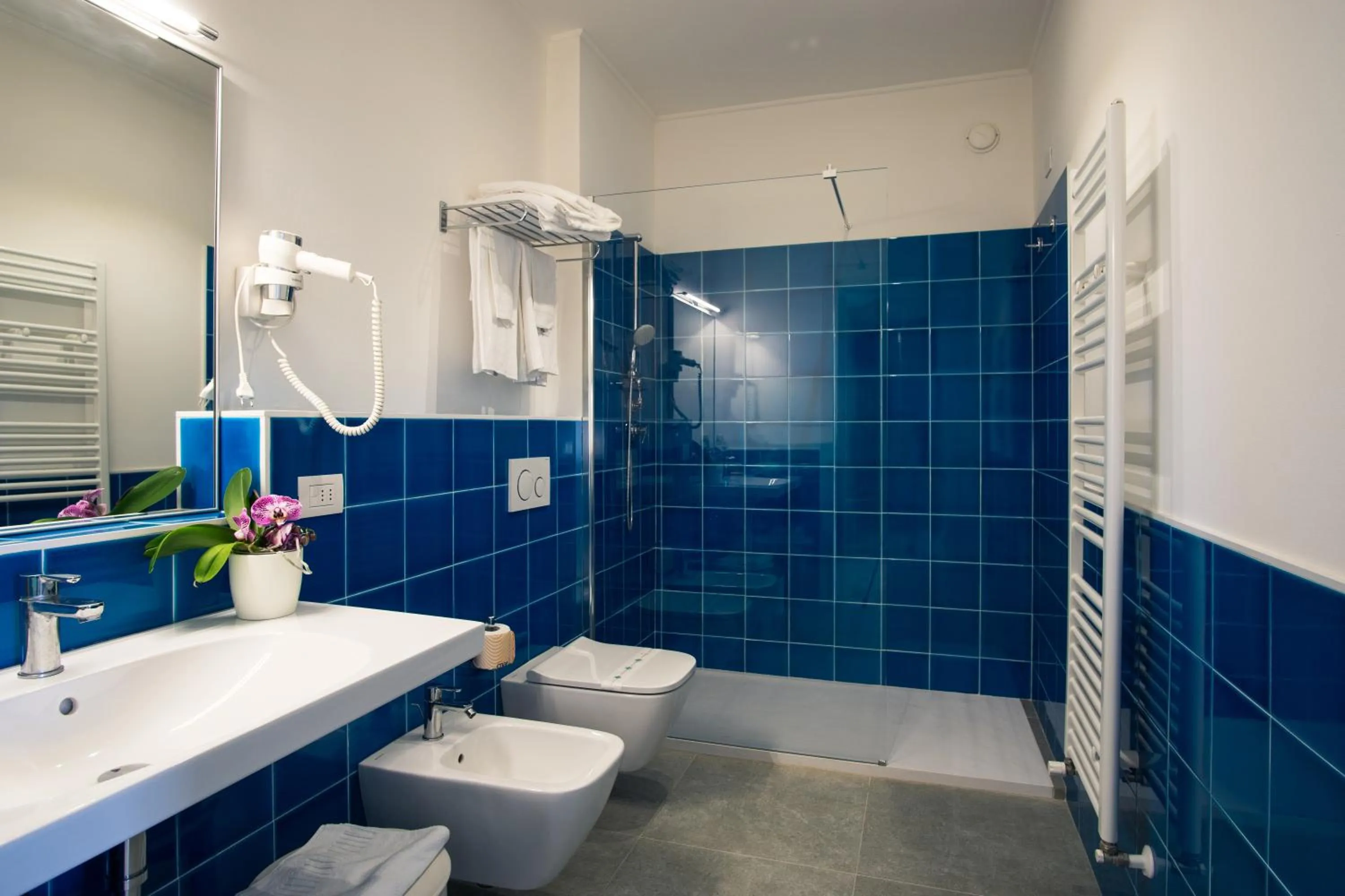 Bathroom in Mistral2 Hotel