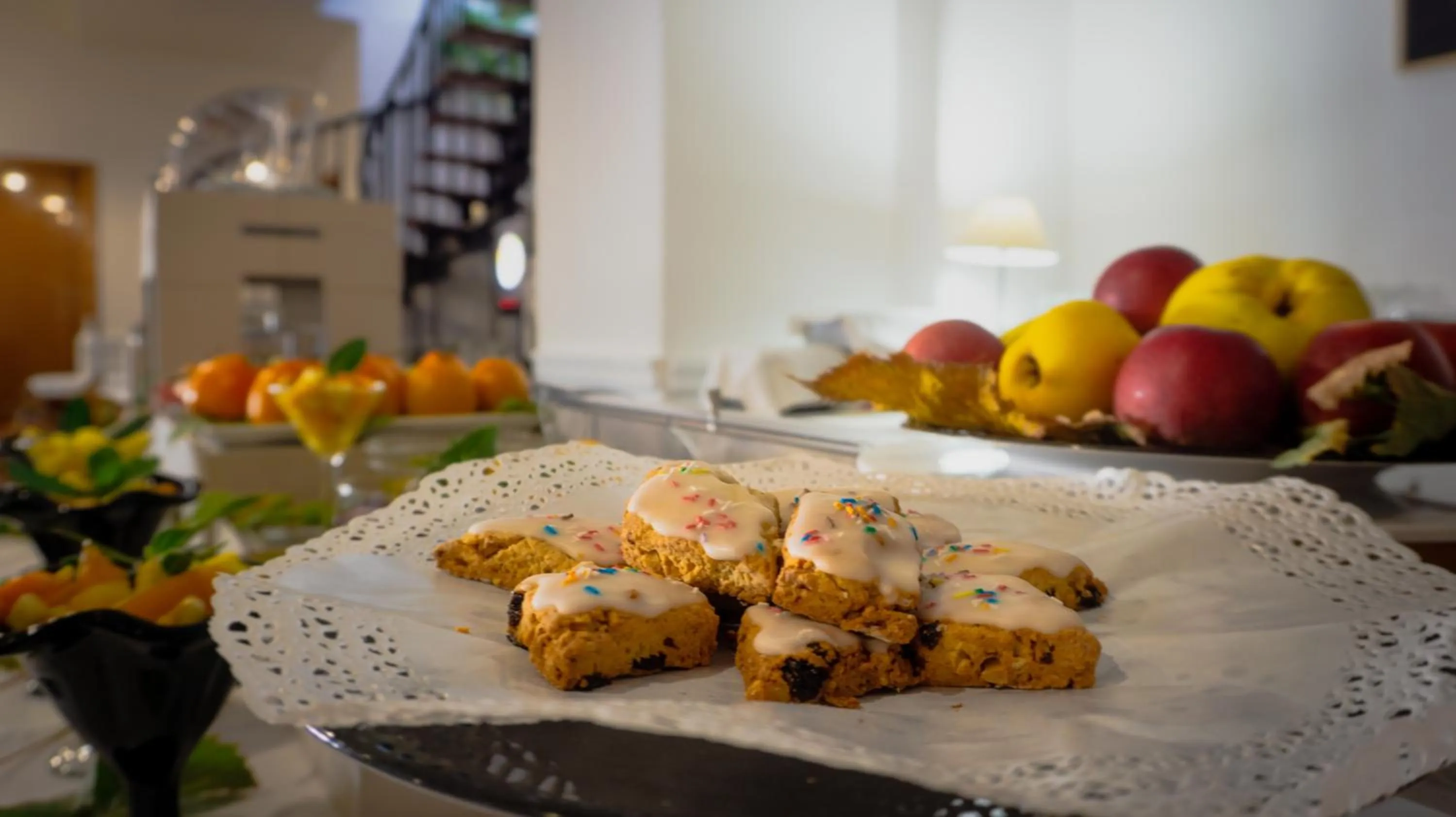 Restaurant/places to eat in Mistral2 Hotel