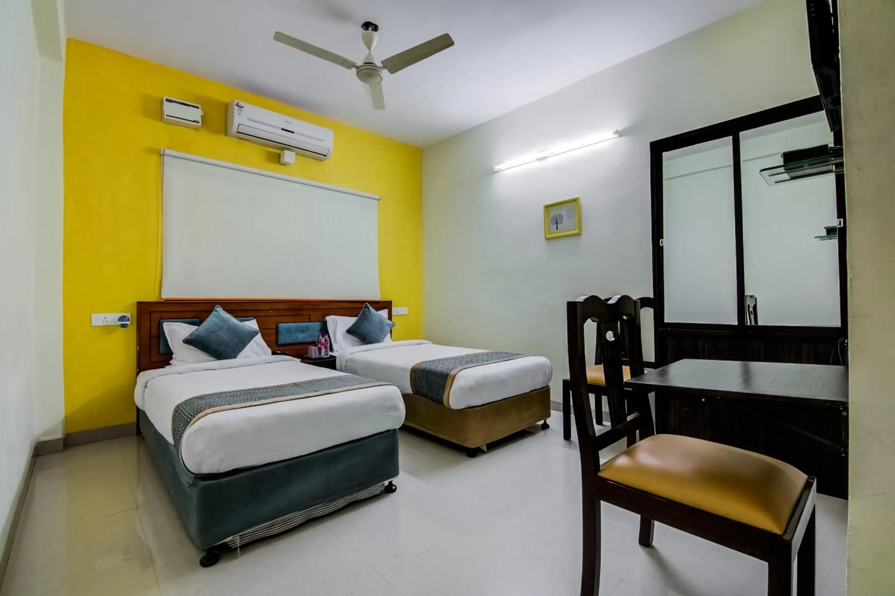 Bedroom, Bed in Hotel O Perungudi