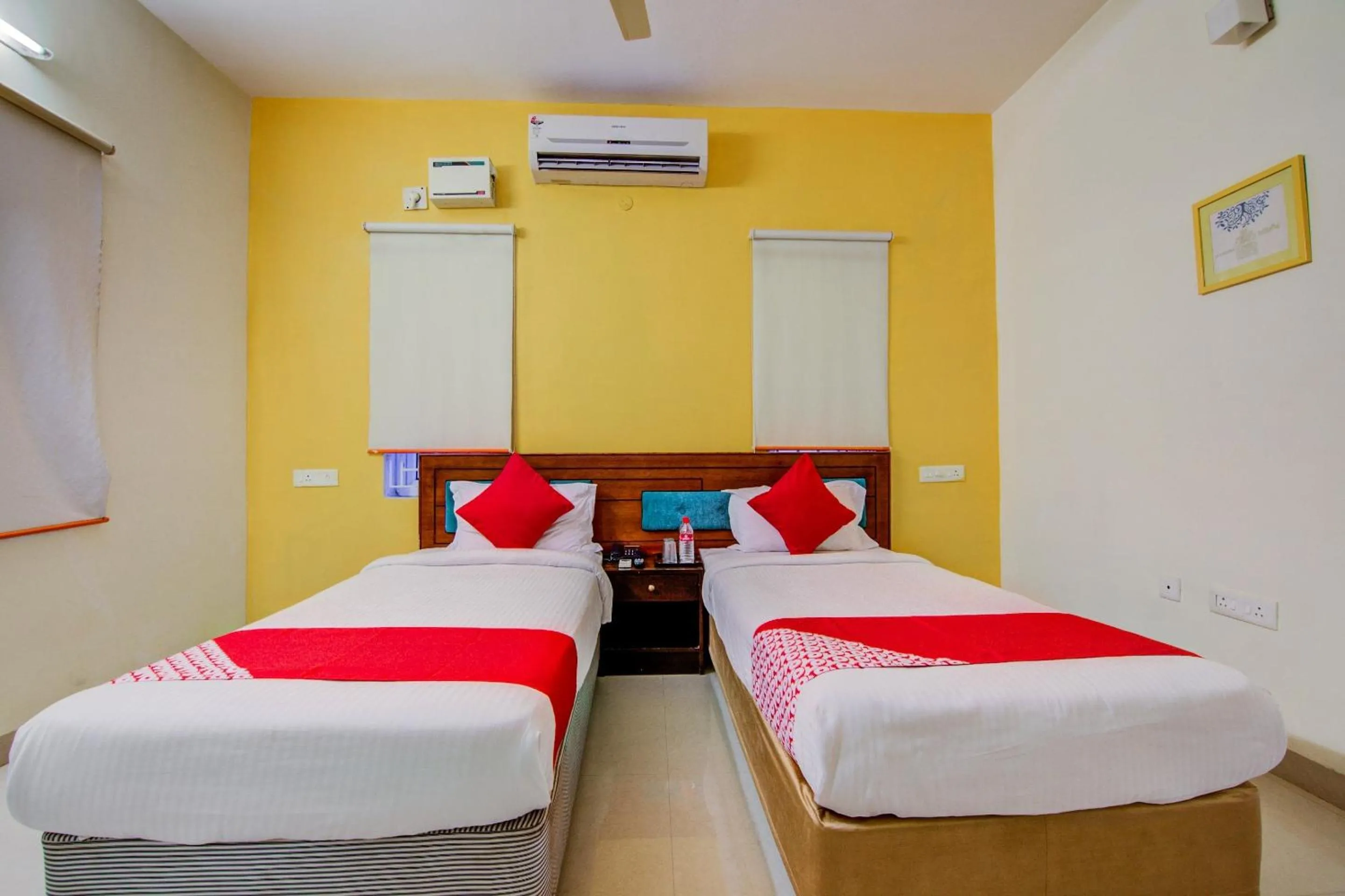 Bedroom, Bed in Hotel O Perungudi