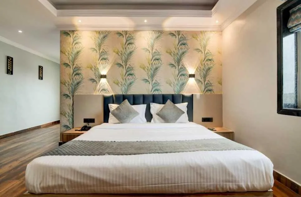 Bedroom in Super Townhouse OAK Seventy Seven