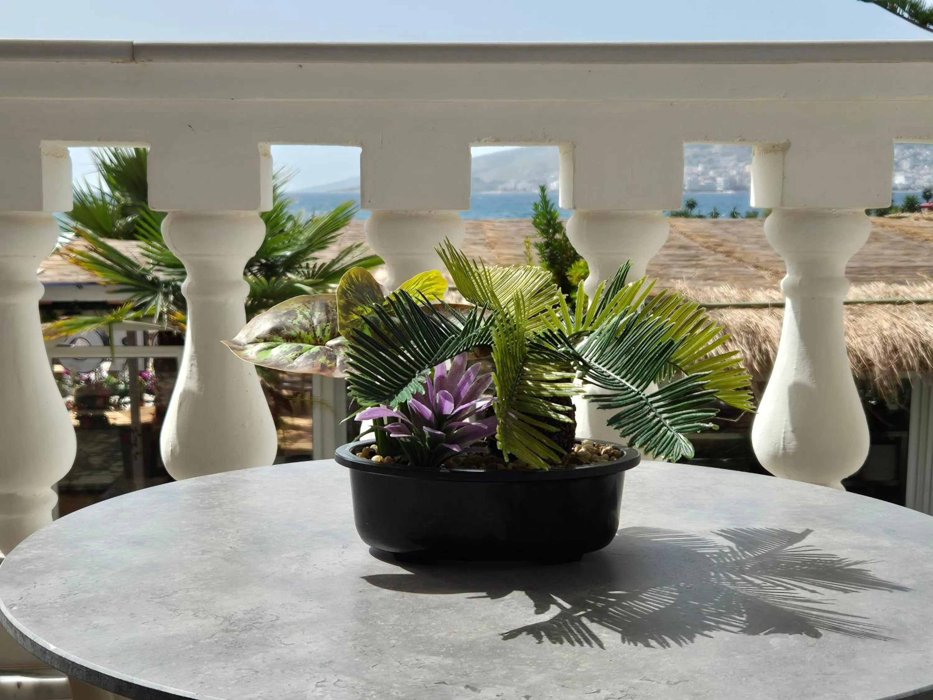Queen Room with Sea View in ORCHIDS Hotel