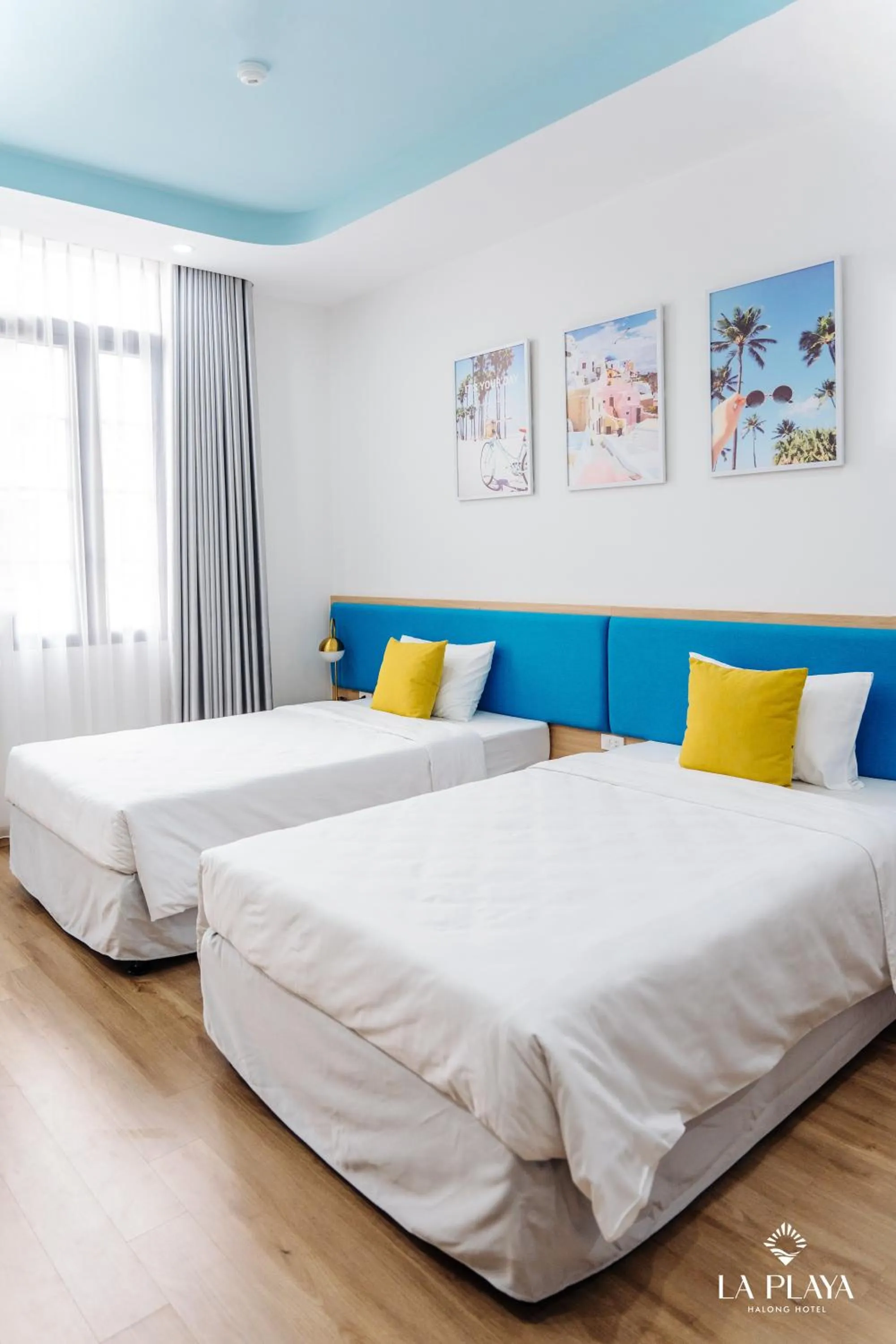 Bed in La Playa Ha Long Hotel