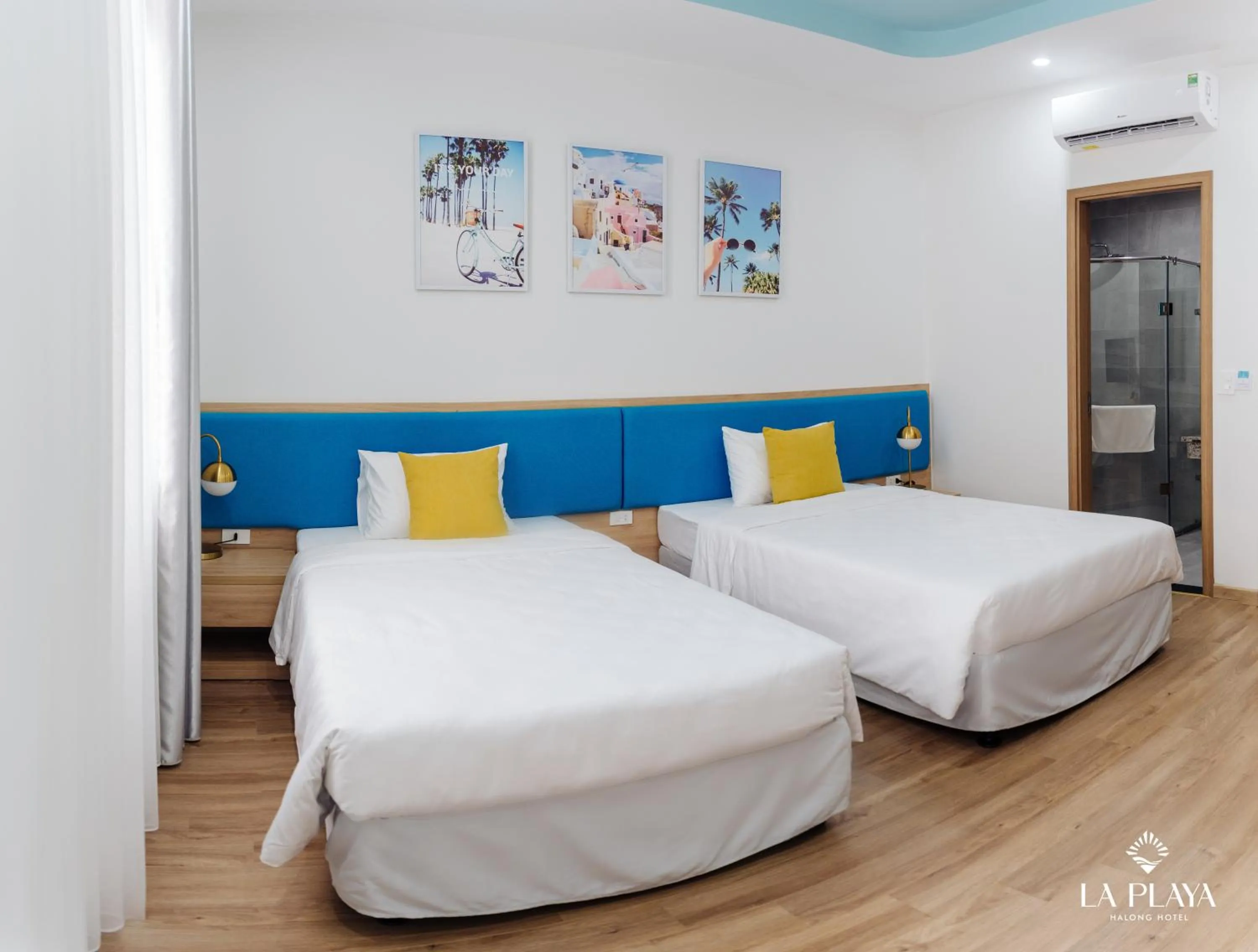 Bed in La Playa Ha Long Hotel