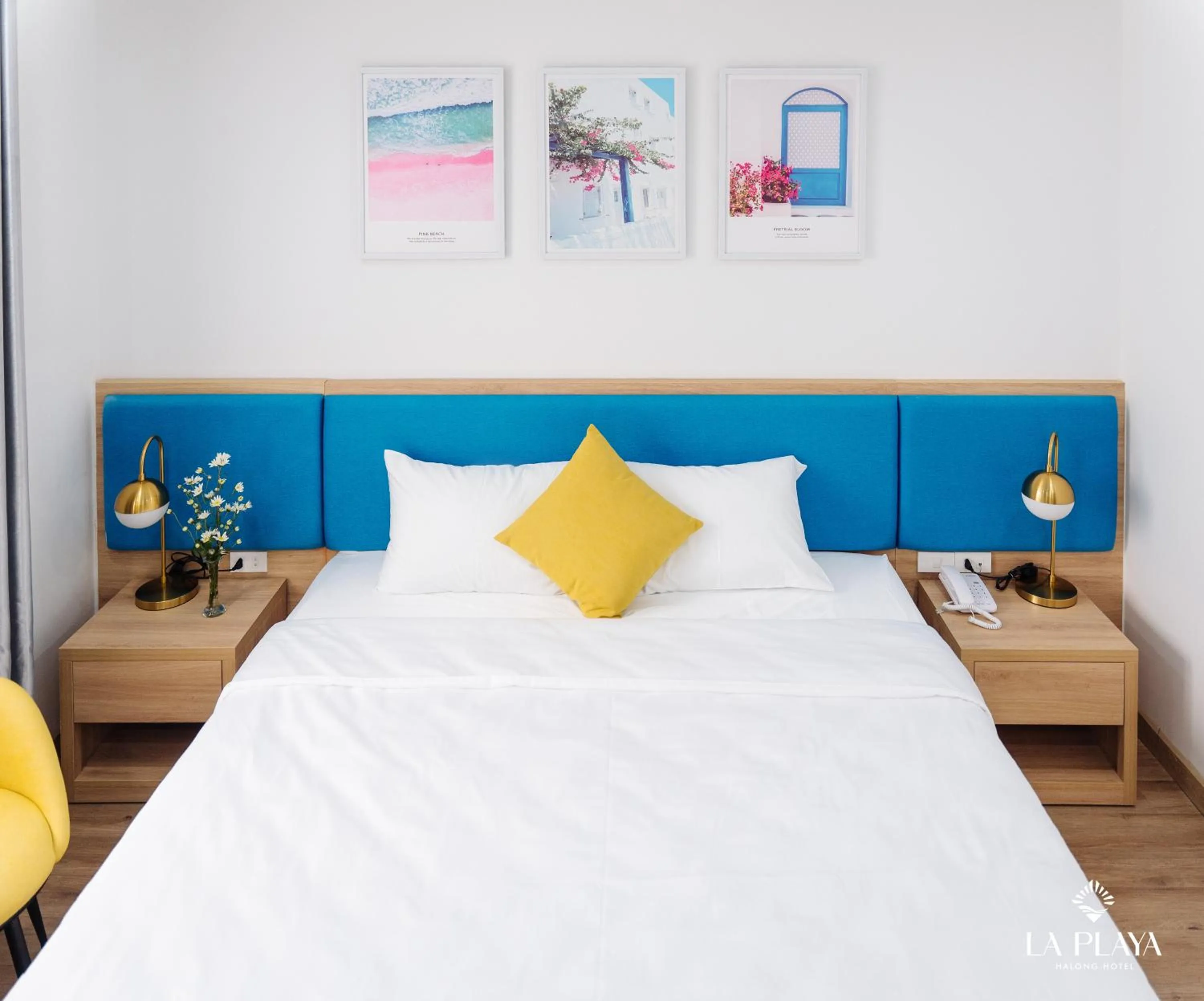 Bed in La Playa Ha Long Hotel