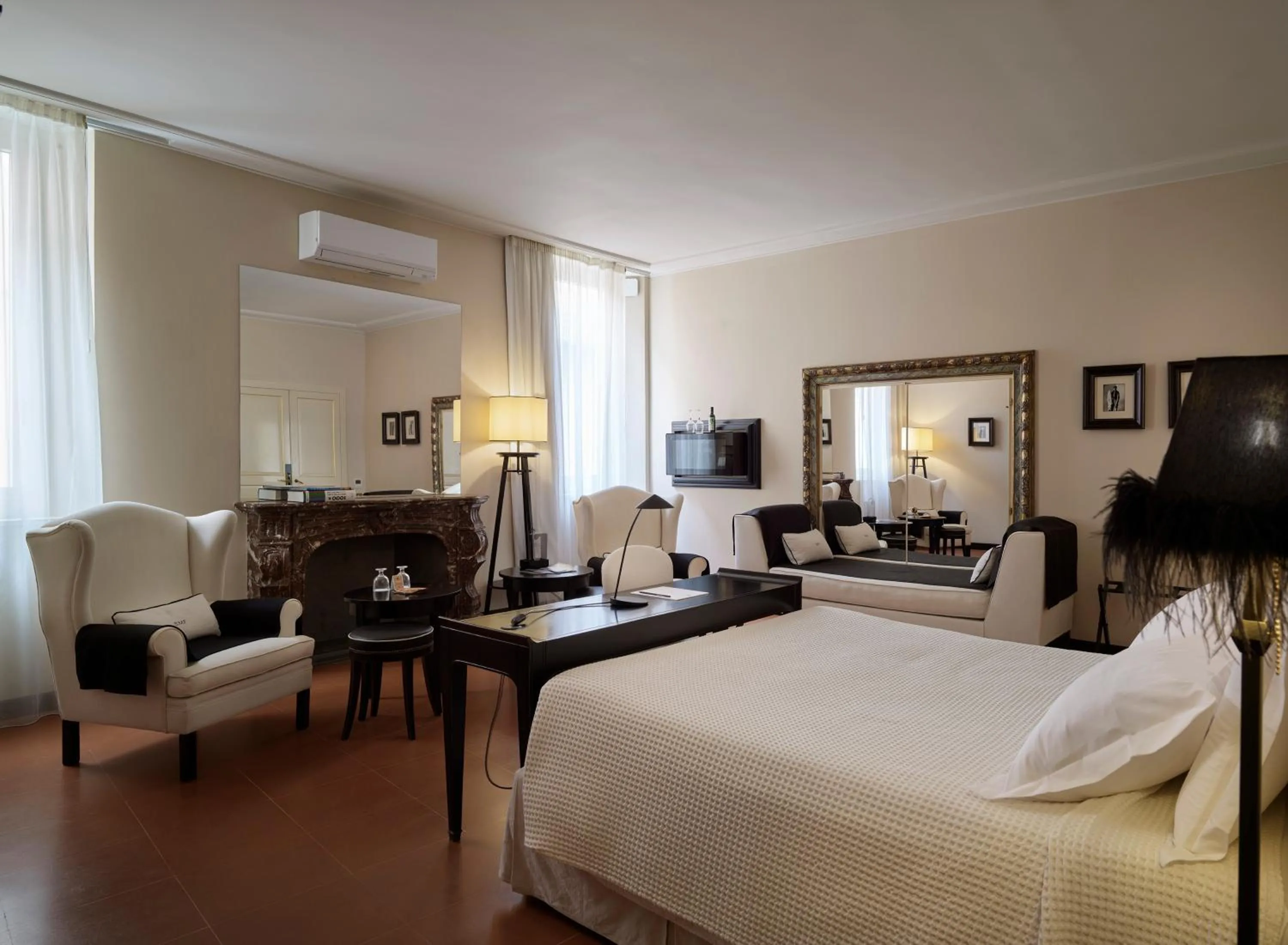 TV and multimedia, Bed in Santa Maria Foris