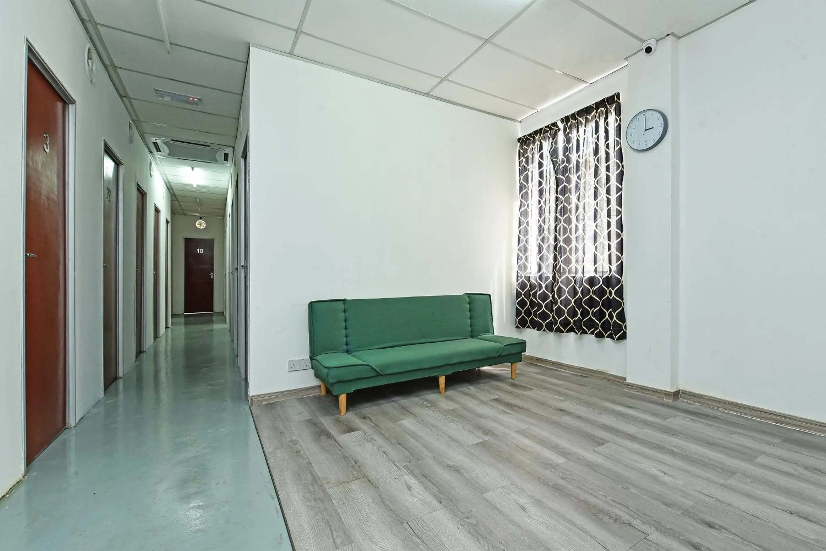 Lobby or reception in Hotel O Sri Rampai Metro Hostel
