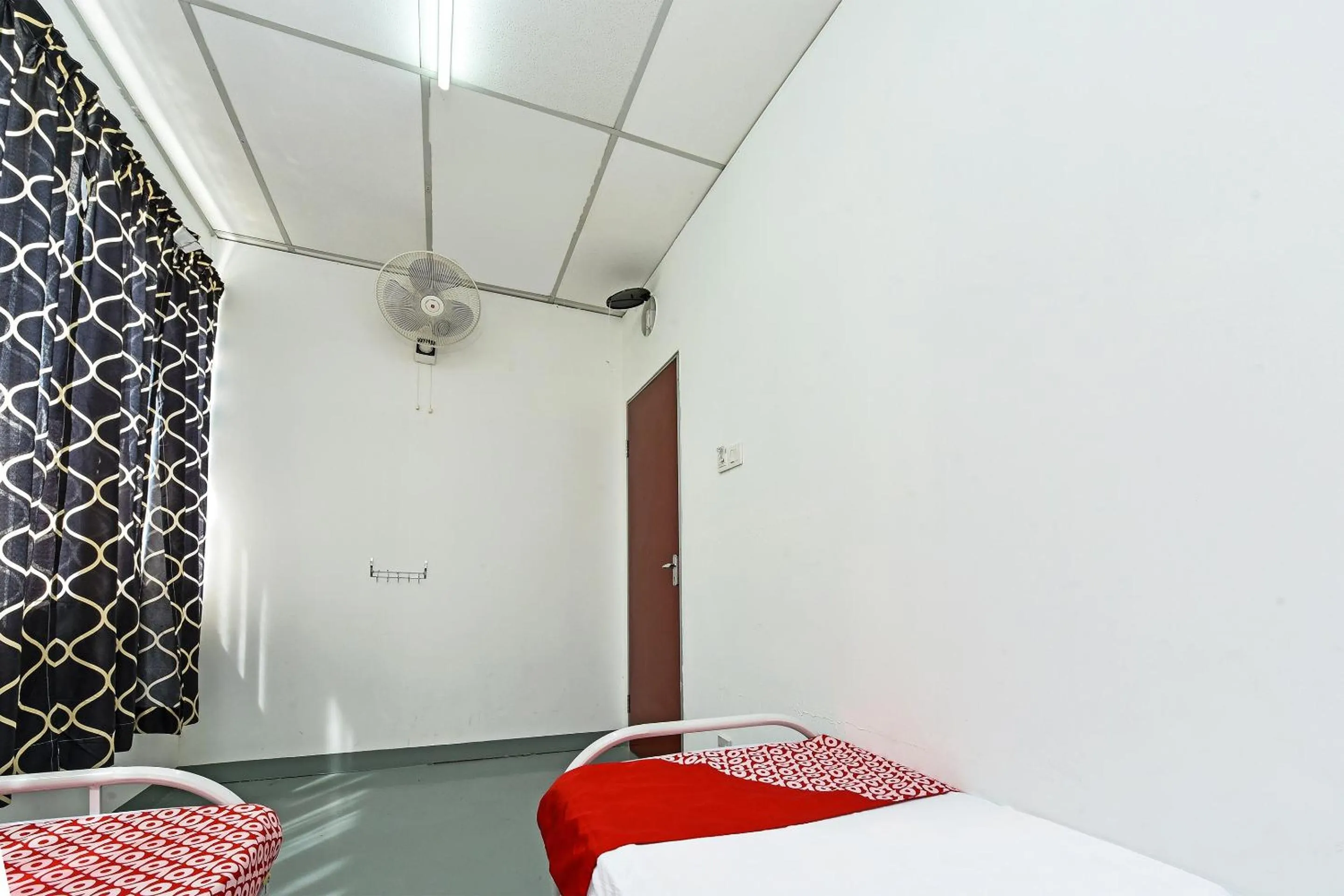 Bedroom, Bed in Hotel O Sri Rampai Metro Hostel