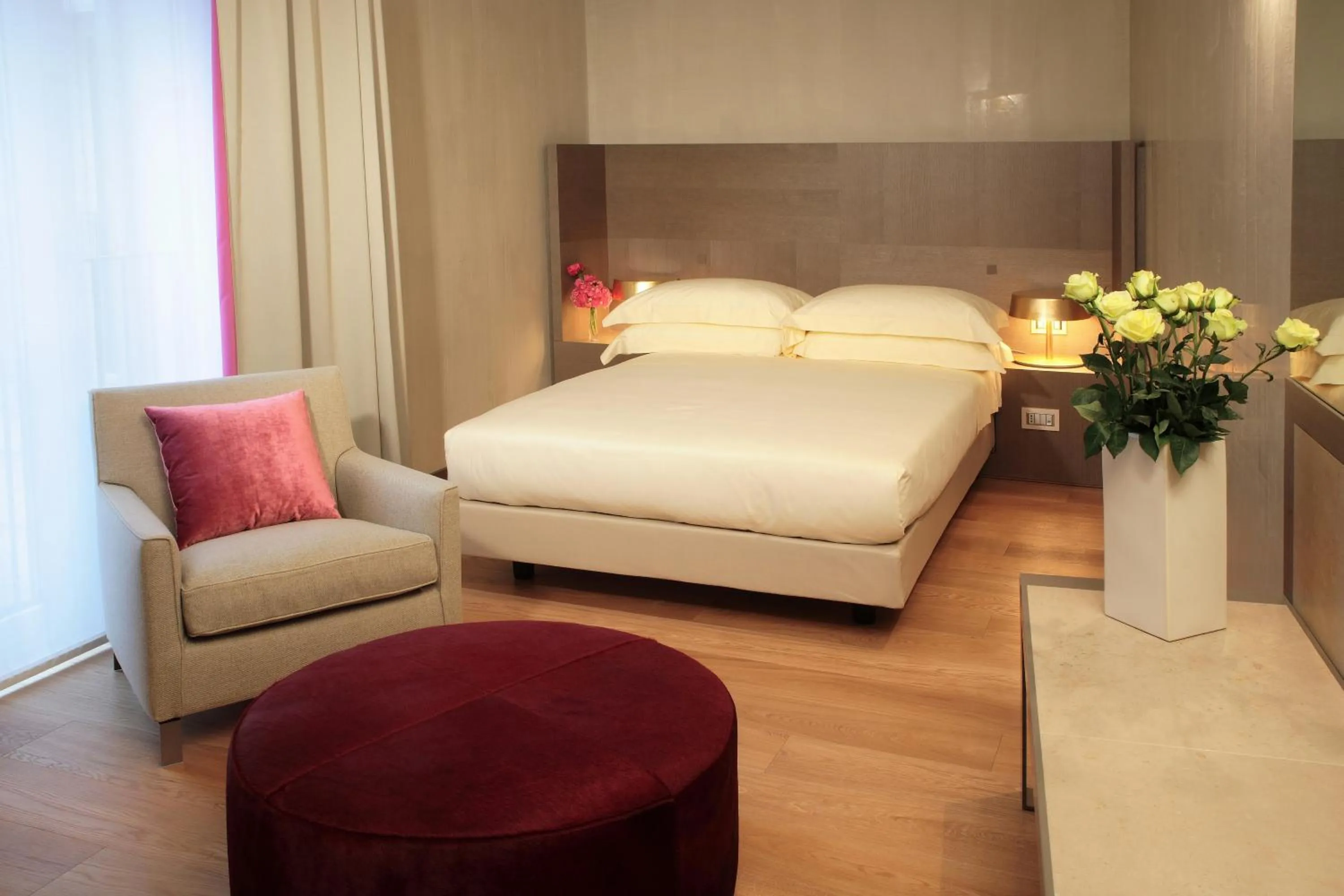 Photo of the whole room, Bed in Rosa Grand Milano - Starhotels Collezione