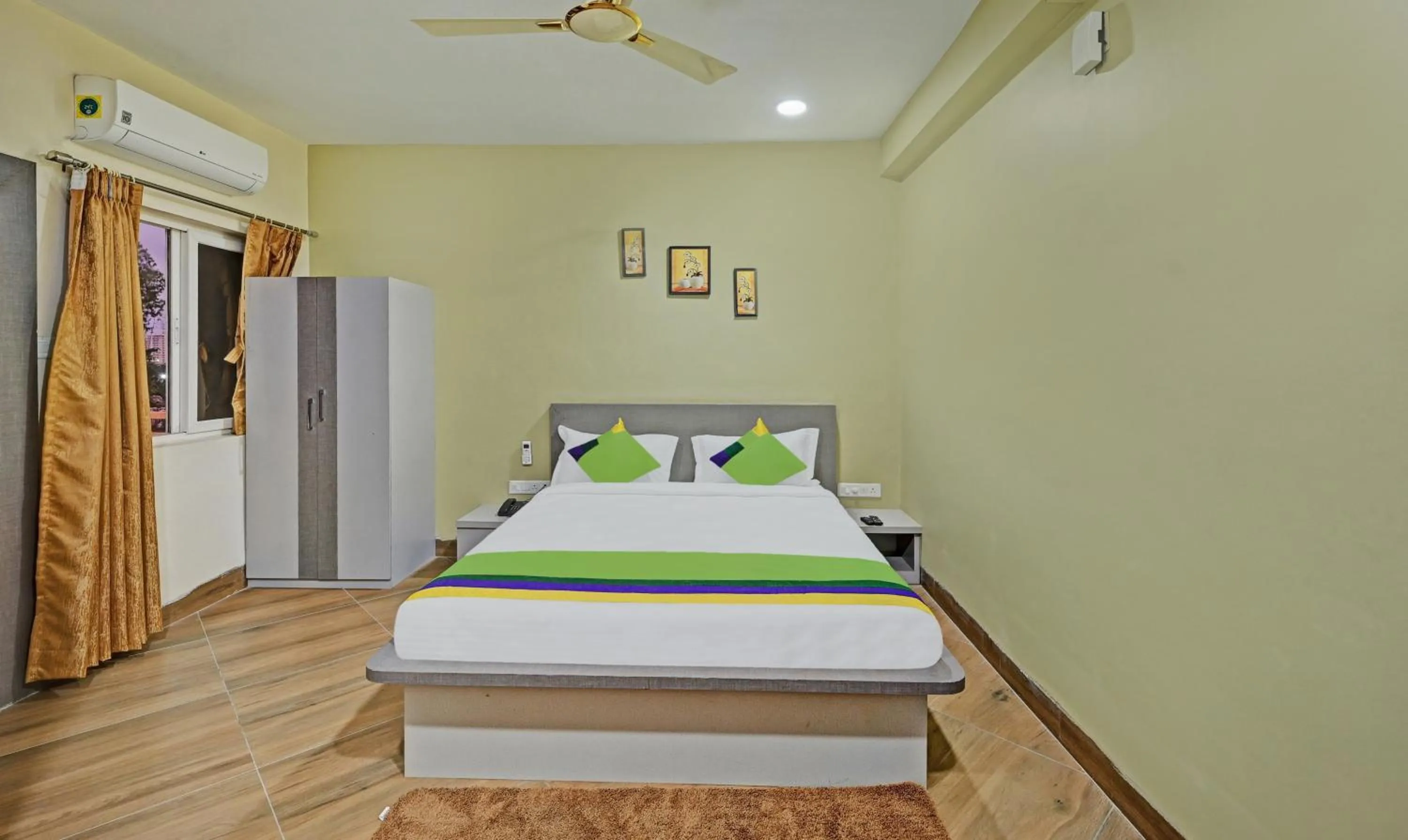 Bedroom, Bed in Treebo Sidhartha Elite