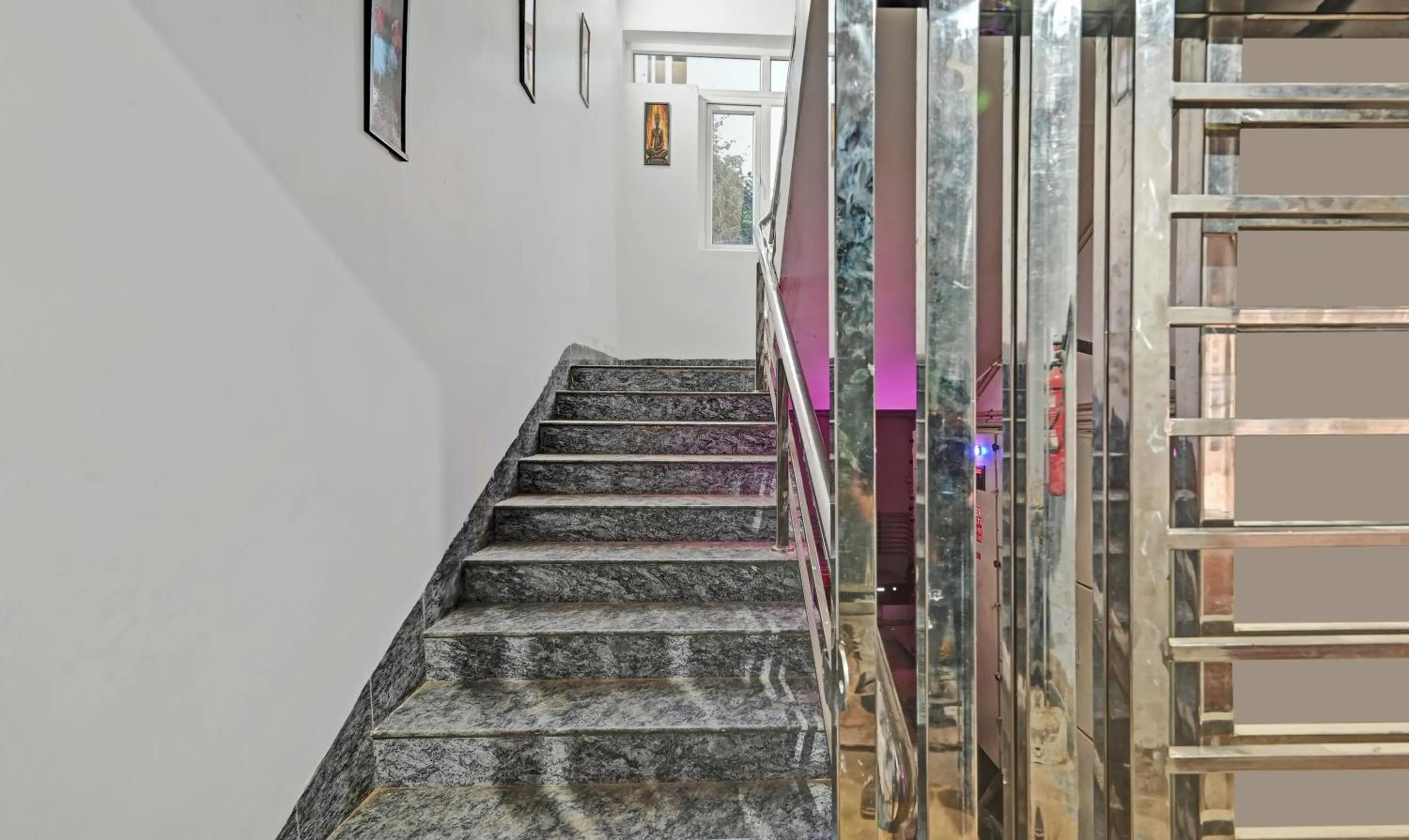 Lobby or reception in Treebo Sidhartha Elite