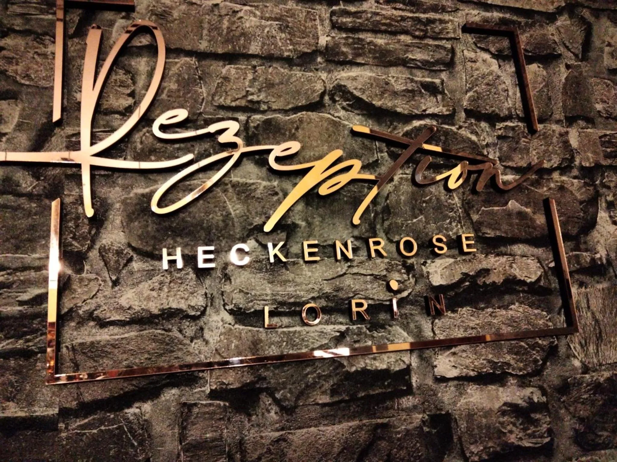 Self CheckIn Hotel Heckenrose Lorin