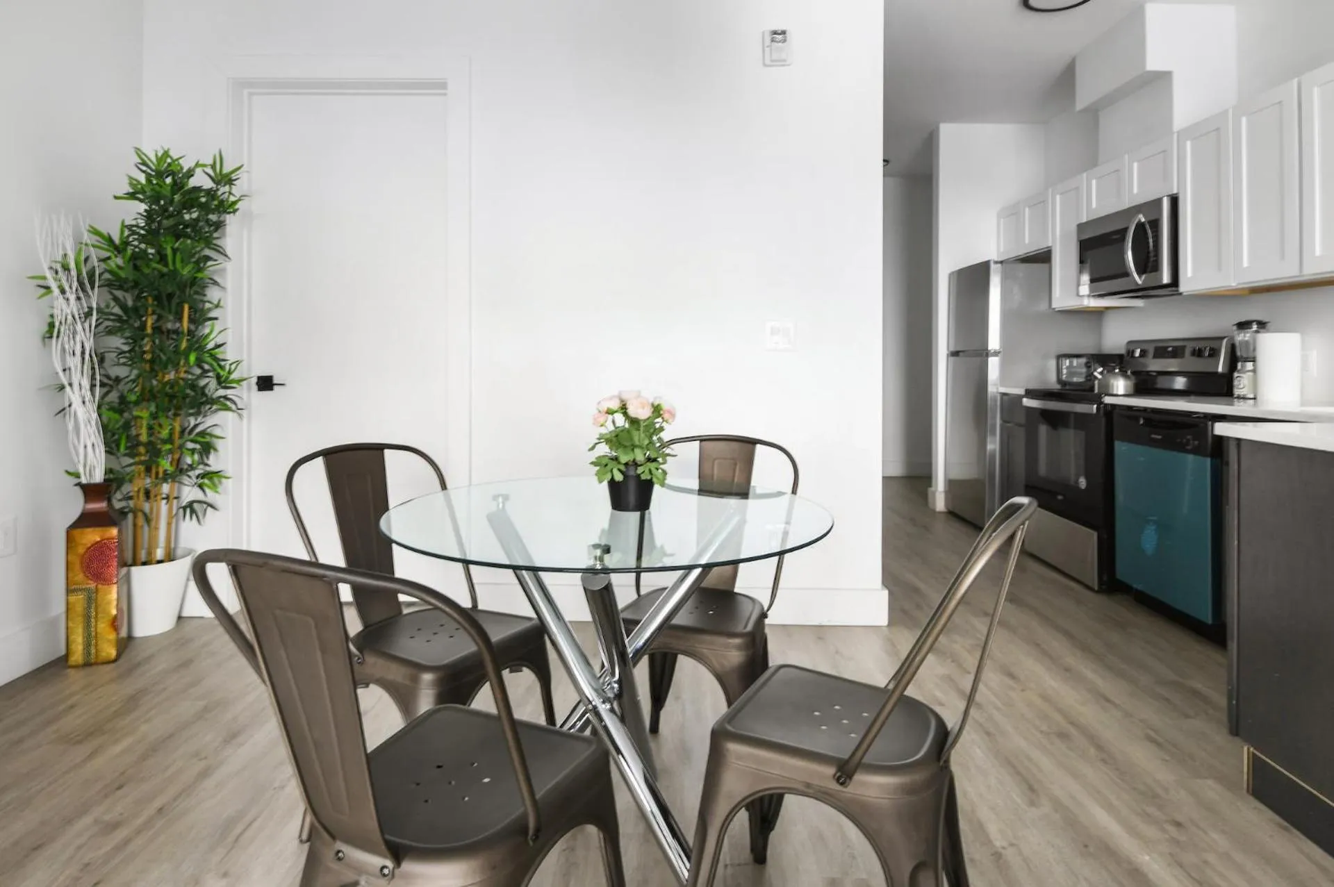 Luxury Apartments - Newark Int Airport - Evonify Stays