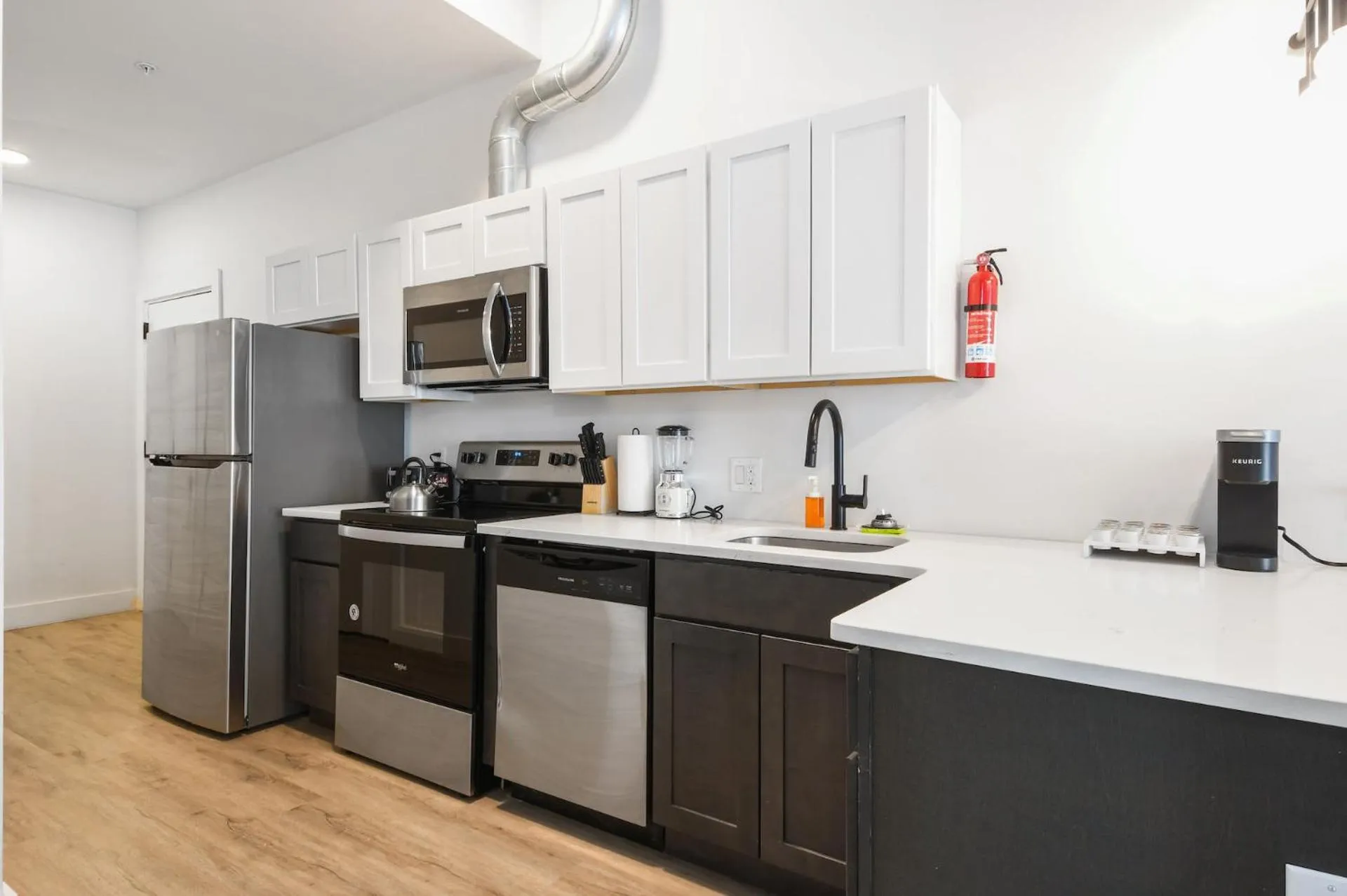 Luxury Apartments - Newark Int Airport - Evonify Stays