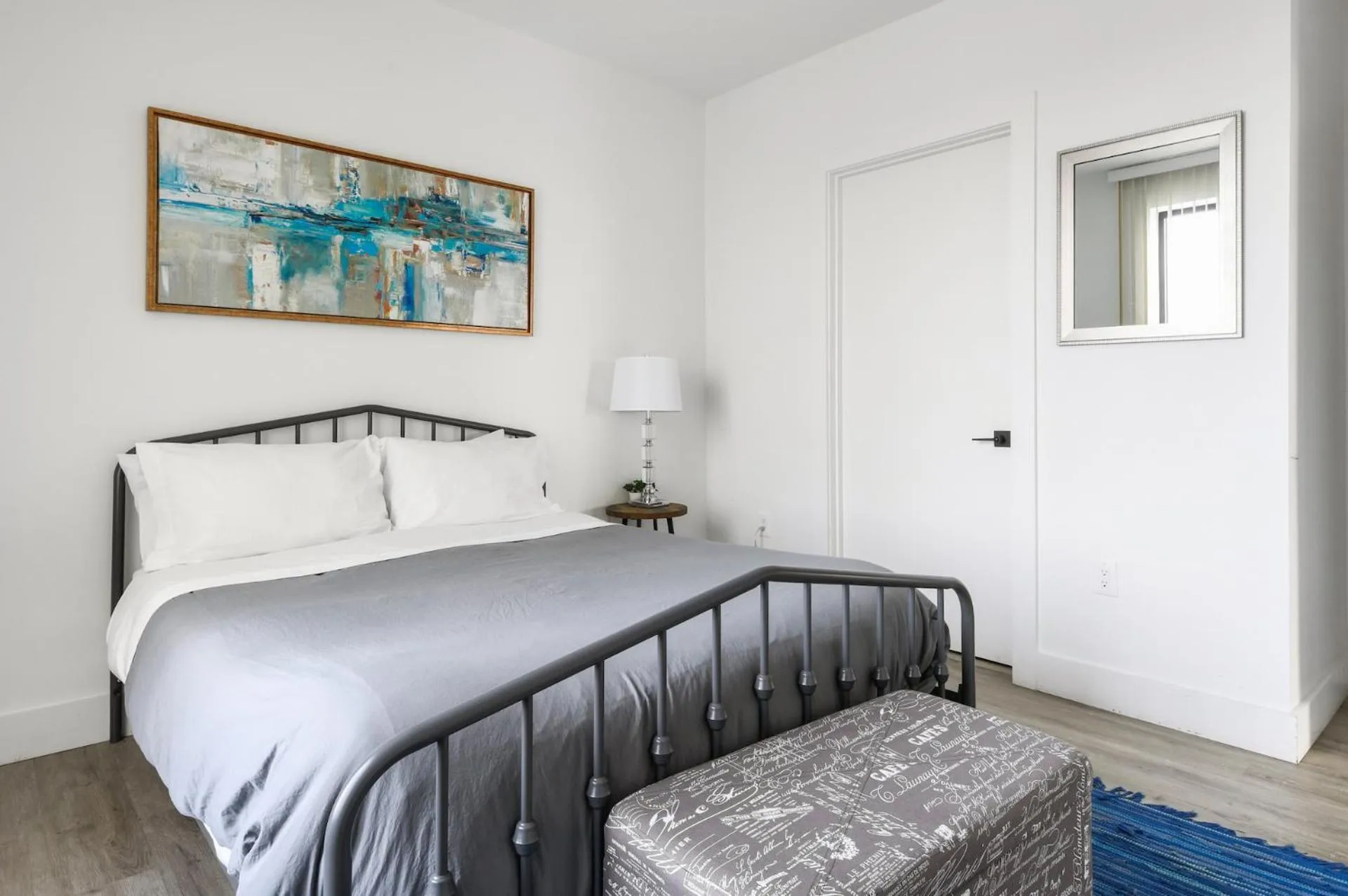 Bed in Luxury Apartments - Newark Int Airport - Evonify Stays