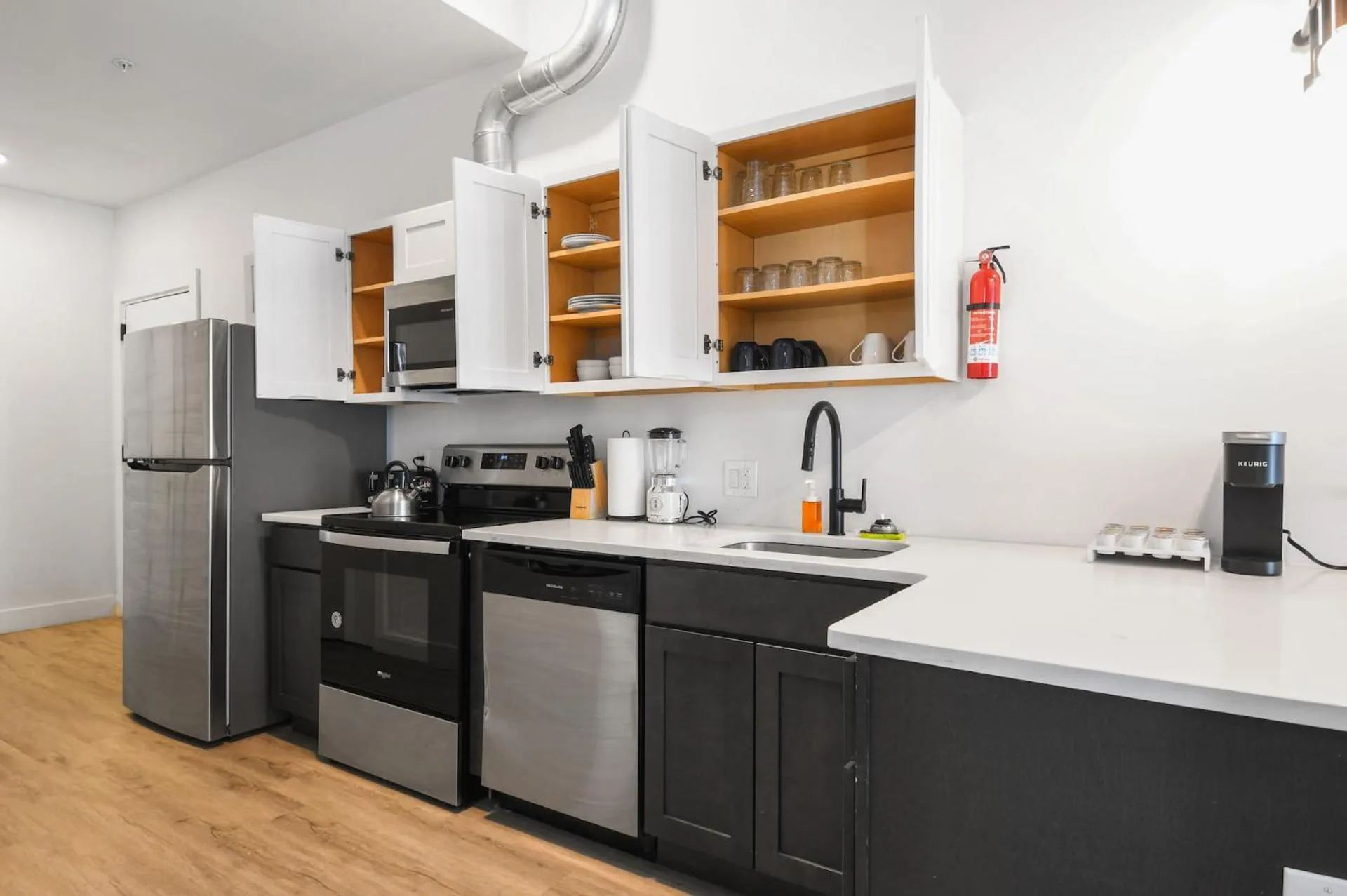 Luxury Apartments - Newark Int Airport - Evonify Stays