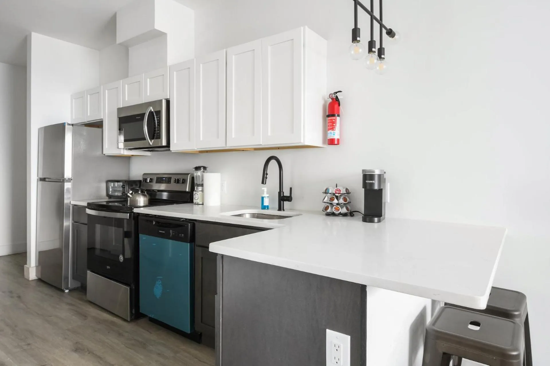 Luxury Apartments - Newark Int Airport - Evonify Stays