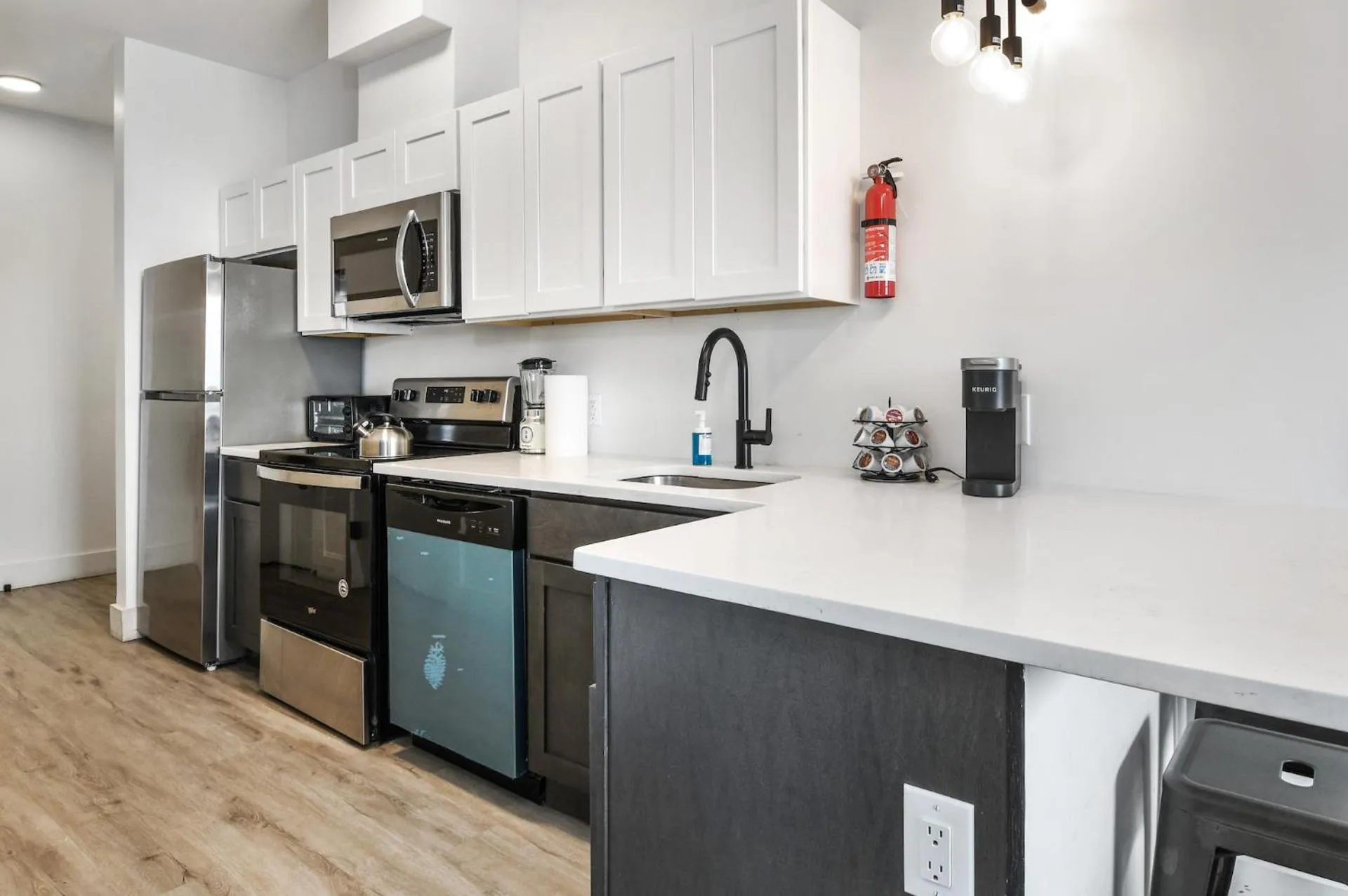 Luxury Apartments - Newark Int Airport - Evonify Stays