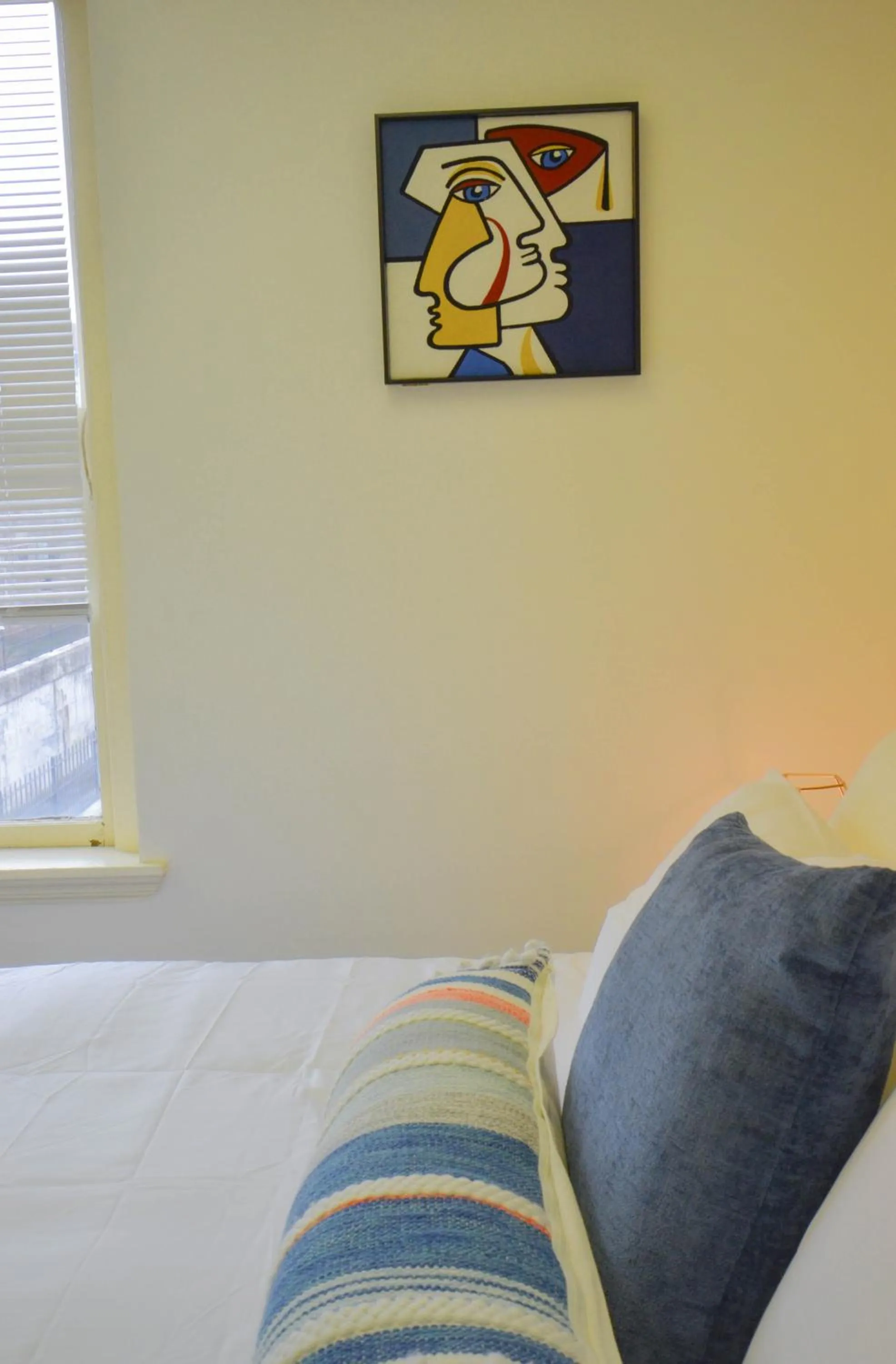 Bed in Michie House in College Hill