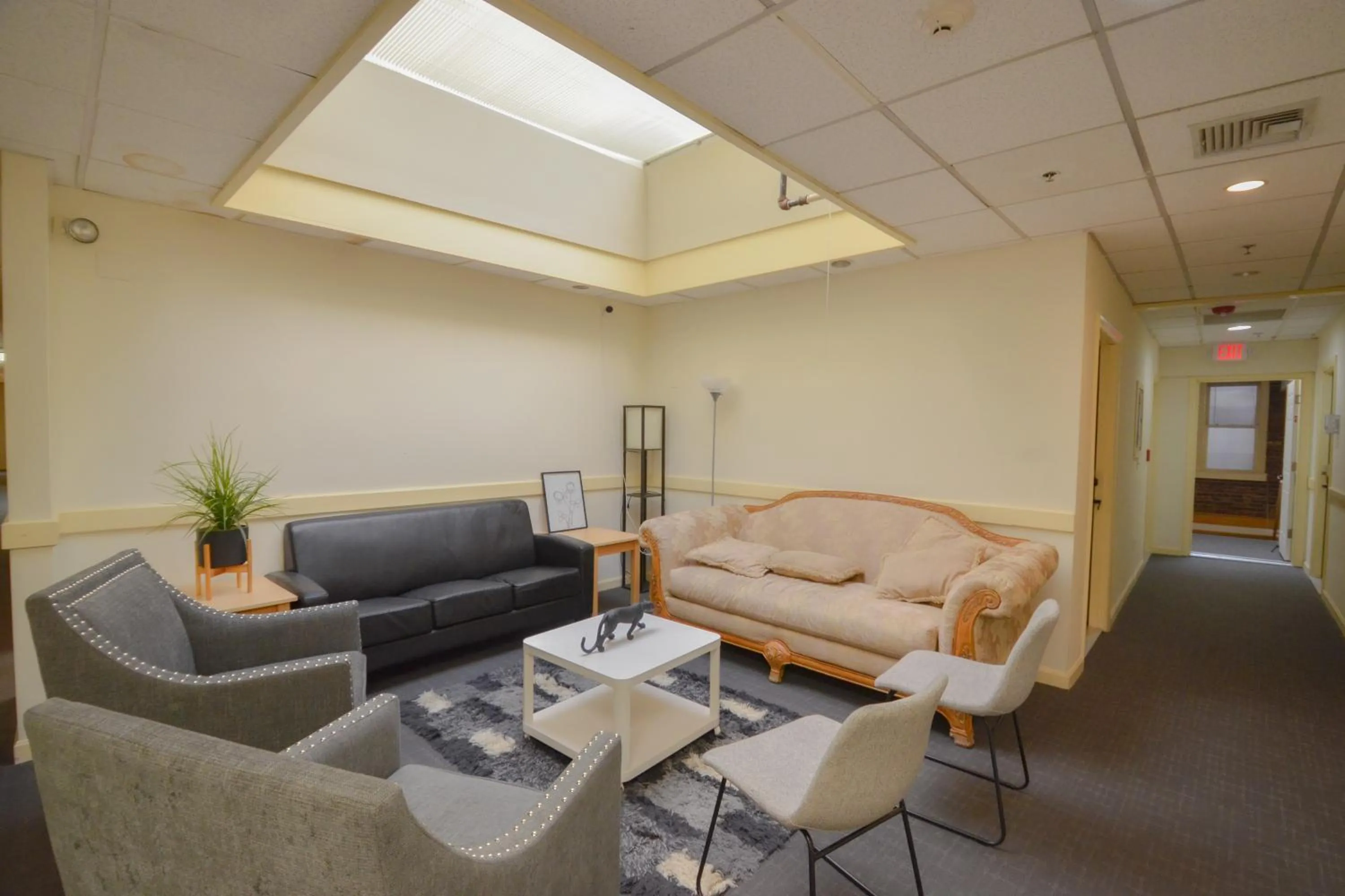 Seating area in Michie House in College Hill