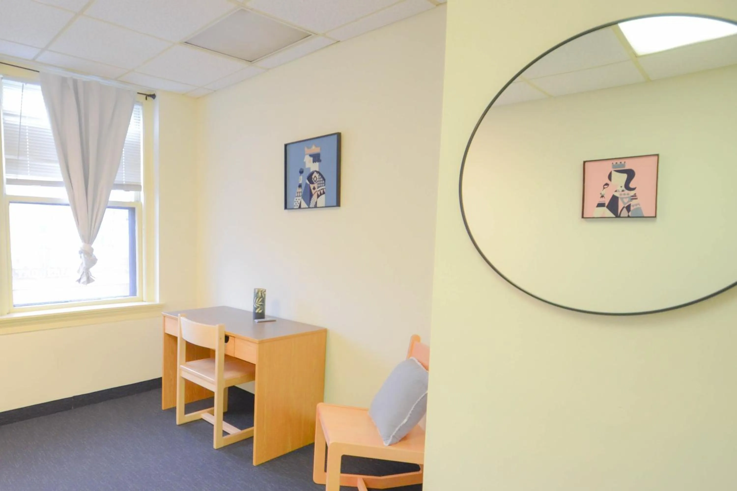 Seating area in Michie House in College Hill