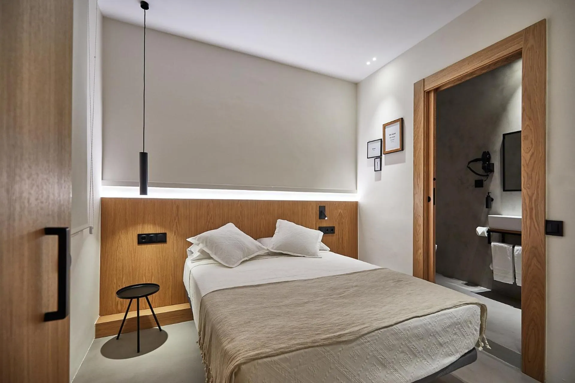 Photo of the whole room, Bed in Ella Hostel Ramblas