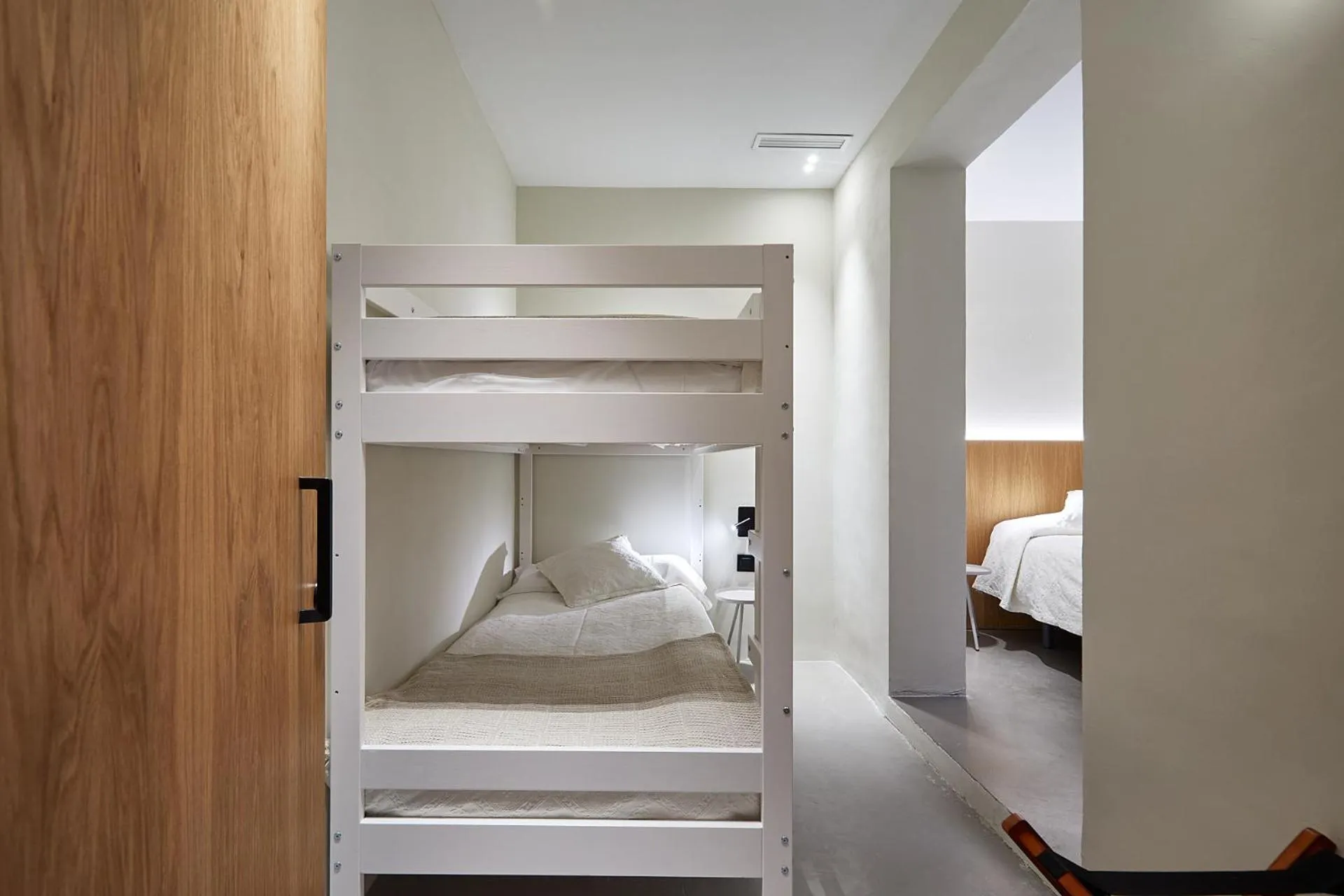 Bed in Ella Hostel Ramblas