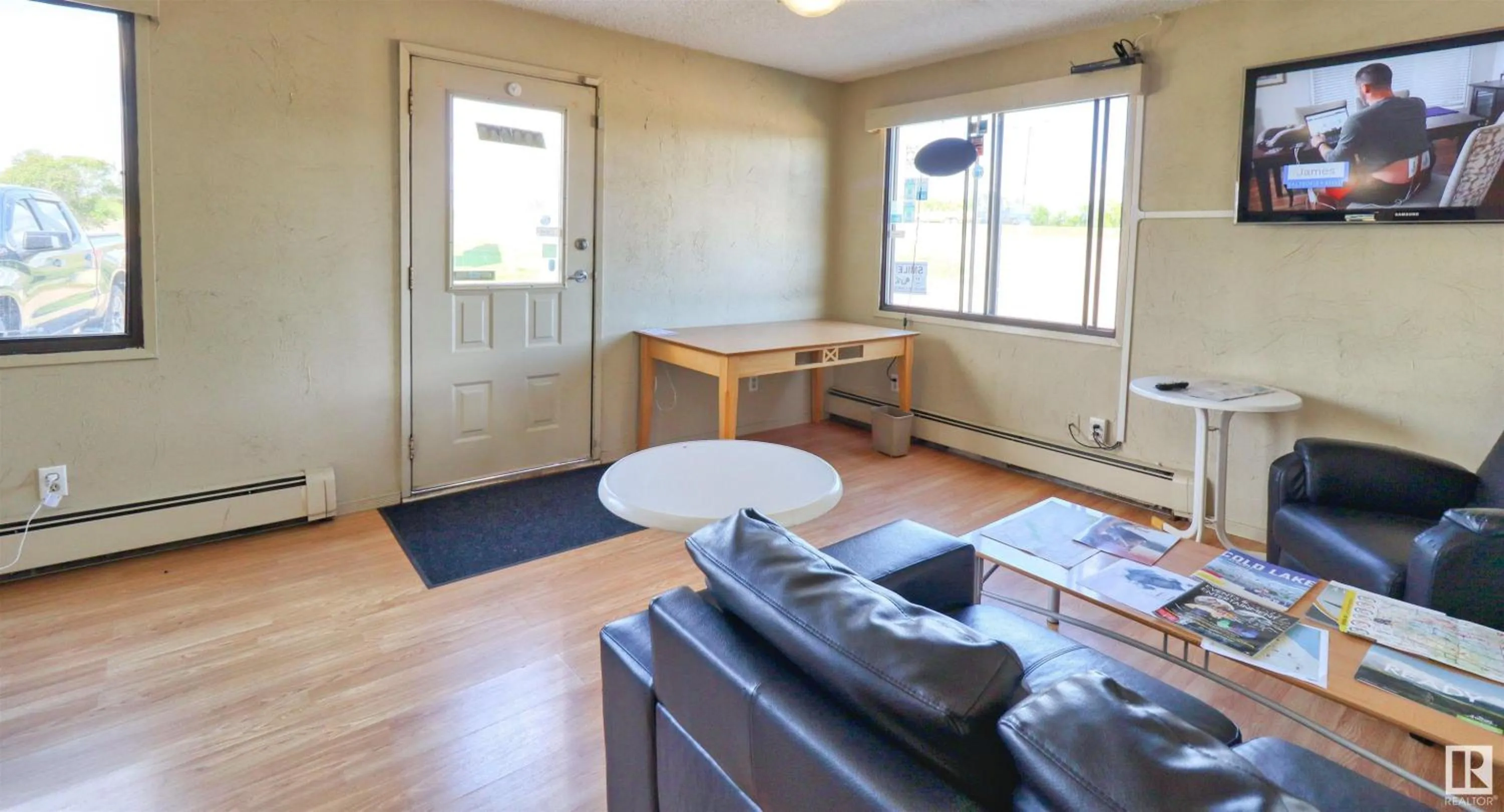 Property building in Kings Court Motel