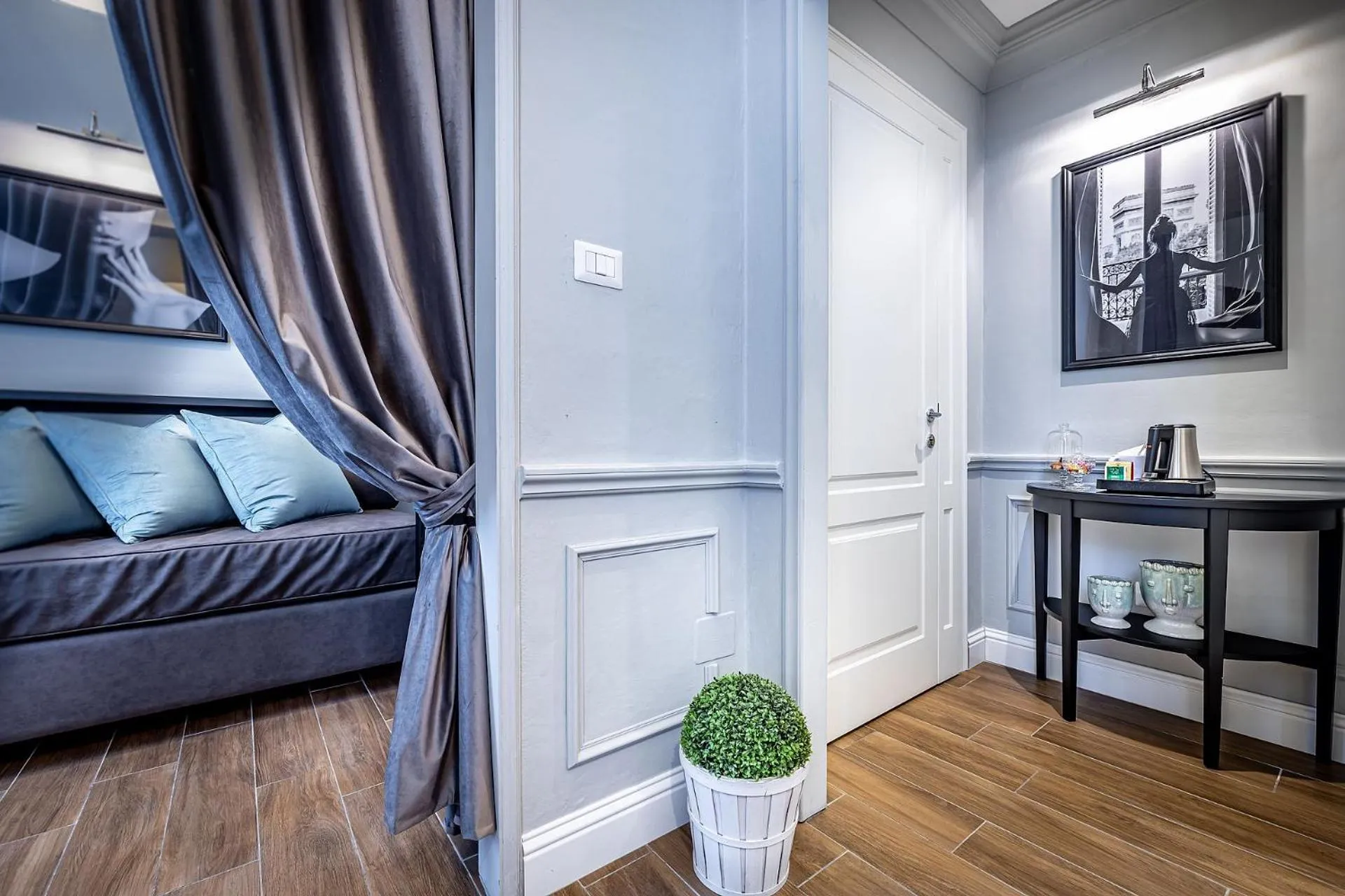 Coffee/tea facilities, Bed in Hotel Ungherese Small Luxury Hotel