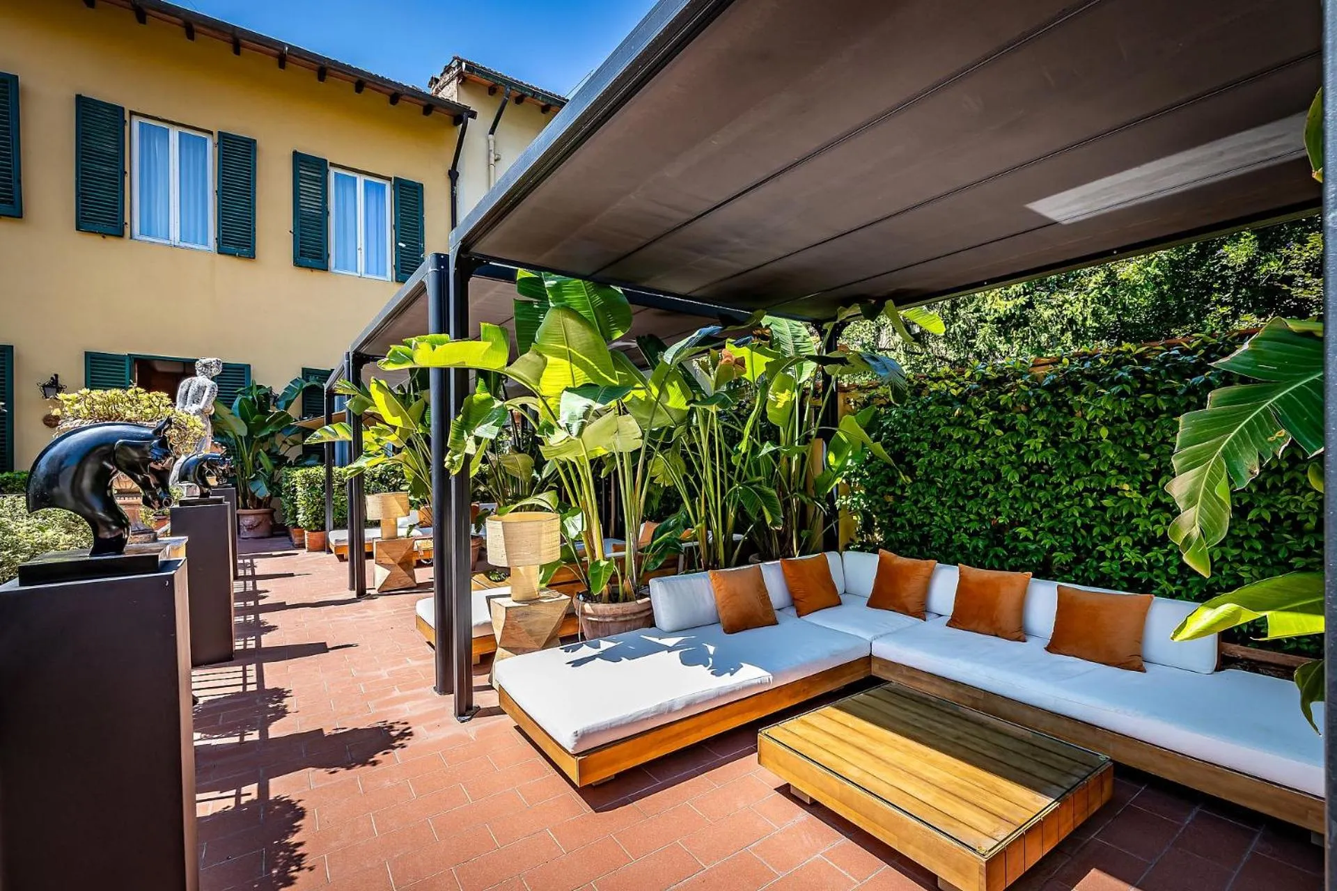 Spring in Hotel Ungherese Small Luxury Hotel