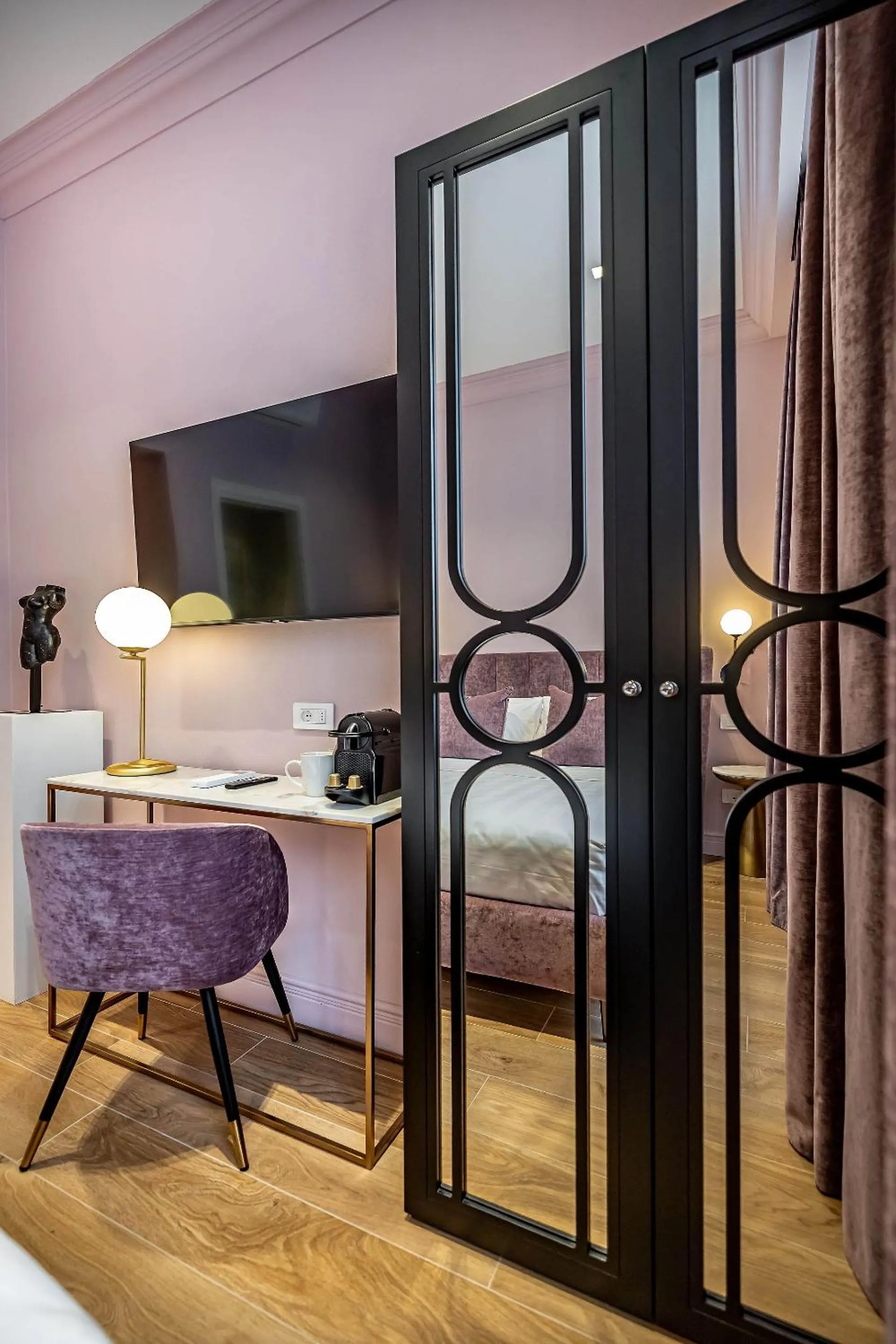 TV and multimedia, Bed in Hotel Ungherese Small Luxury Hotel