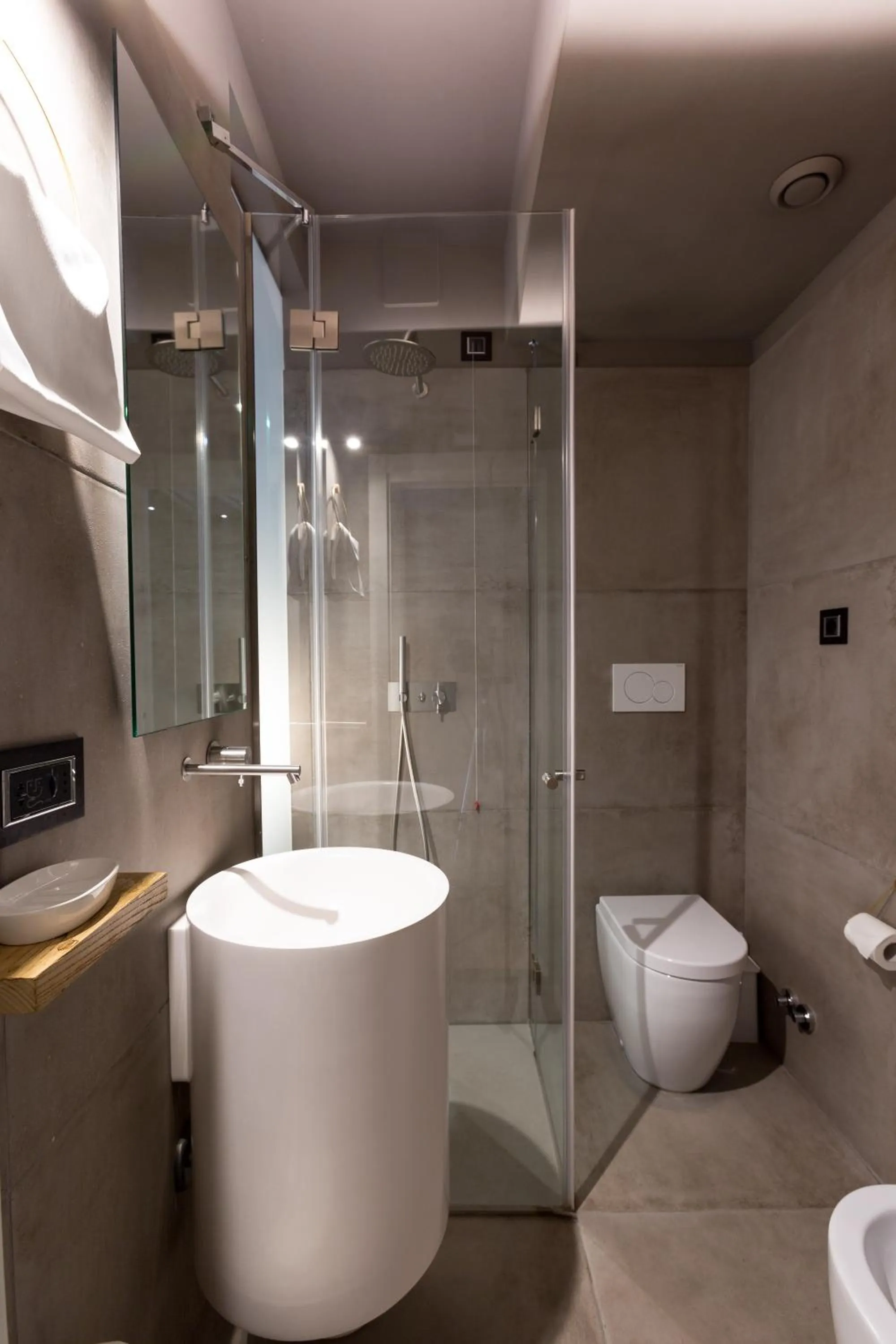 Bathroom in Hotel Silla