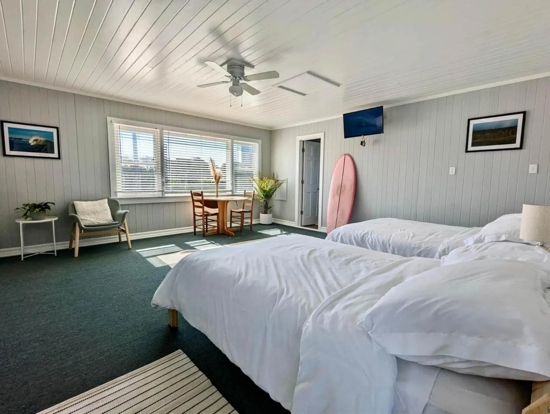 Bed in Tower Circle Motel