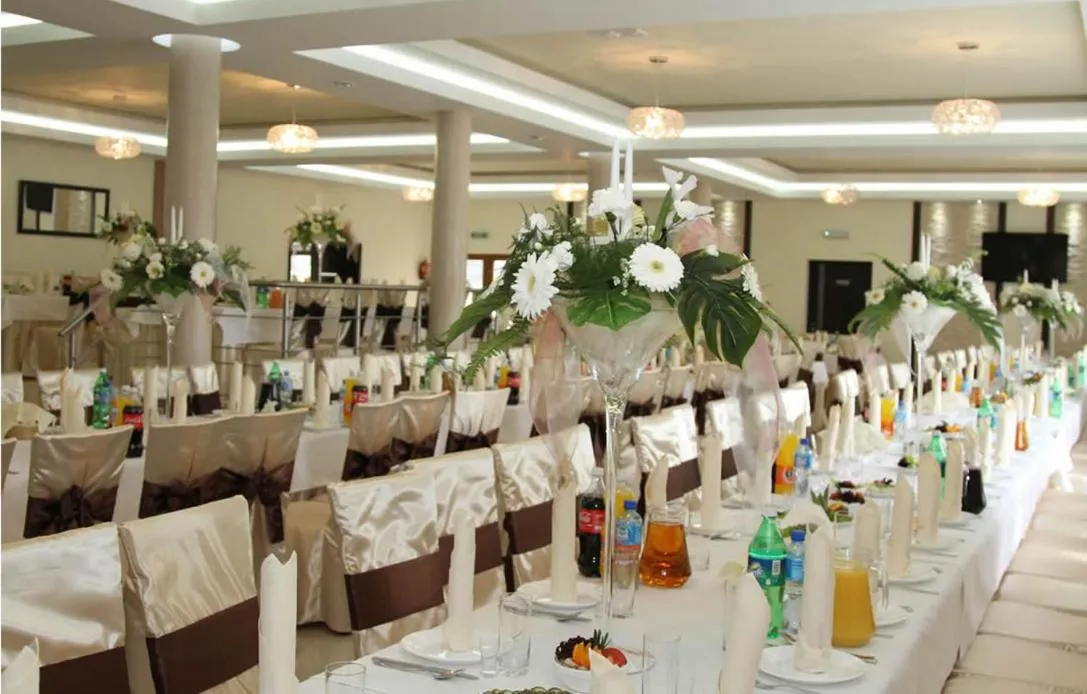 Restaurant/places to eat in Motel-Restauracja Ballaton