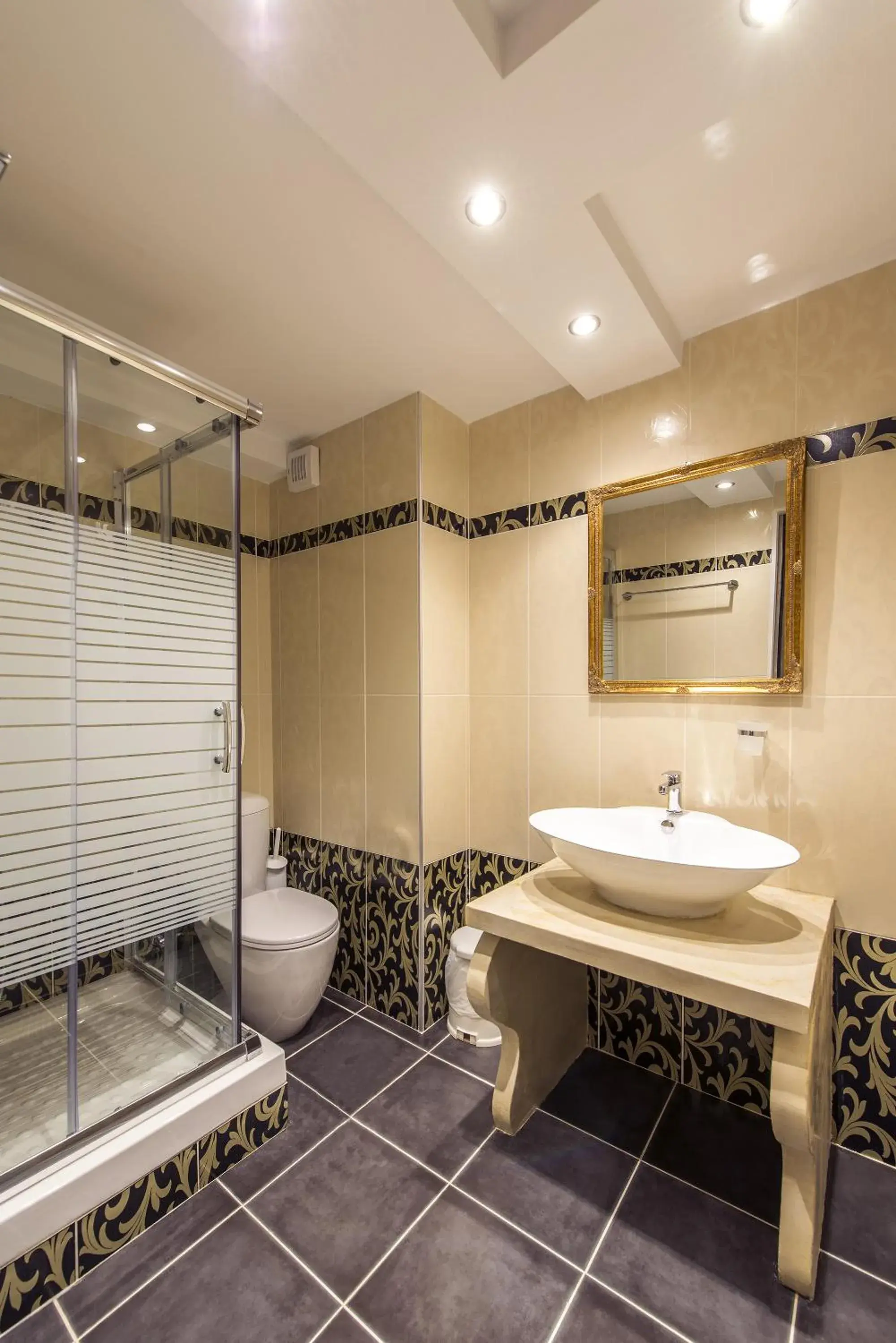 Superior Double or Twin Room in Pirofani Superior Double or Twin Room in Pirofani