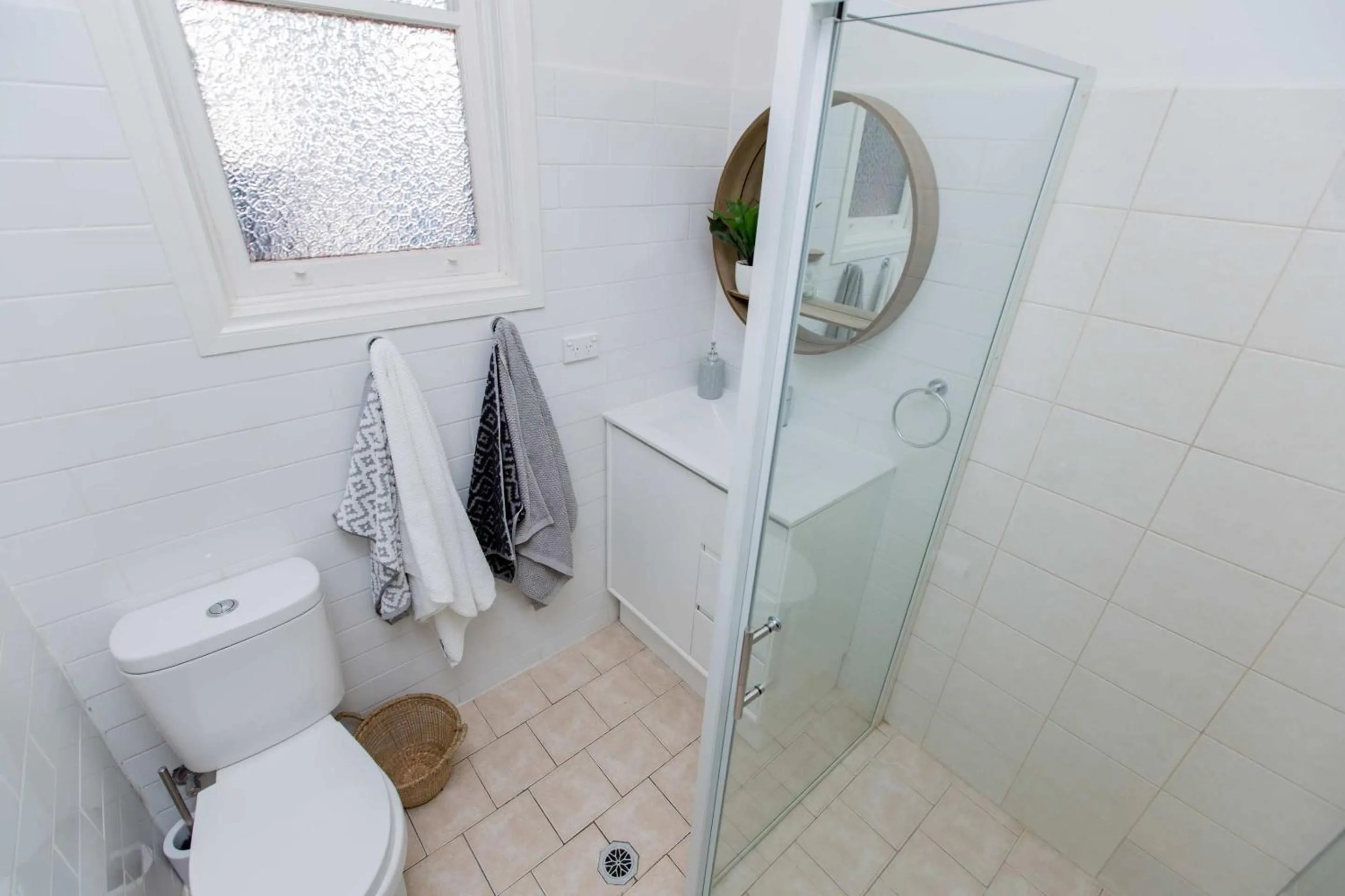 Shower in The Baylis Boutique Apartments